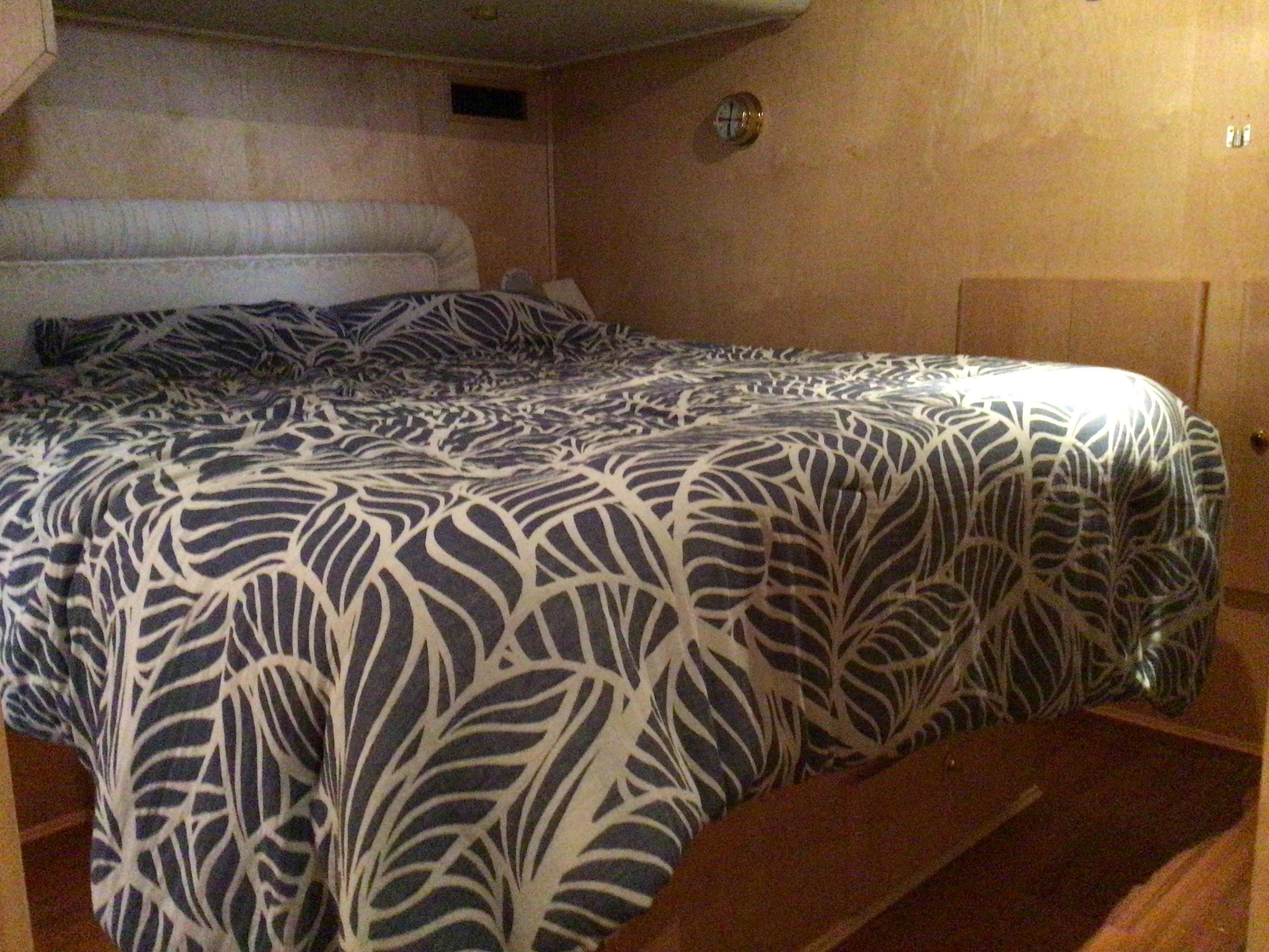 1999 Navigator 5300