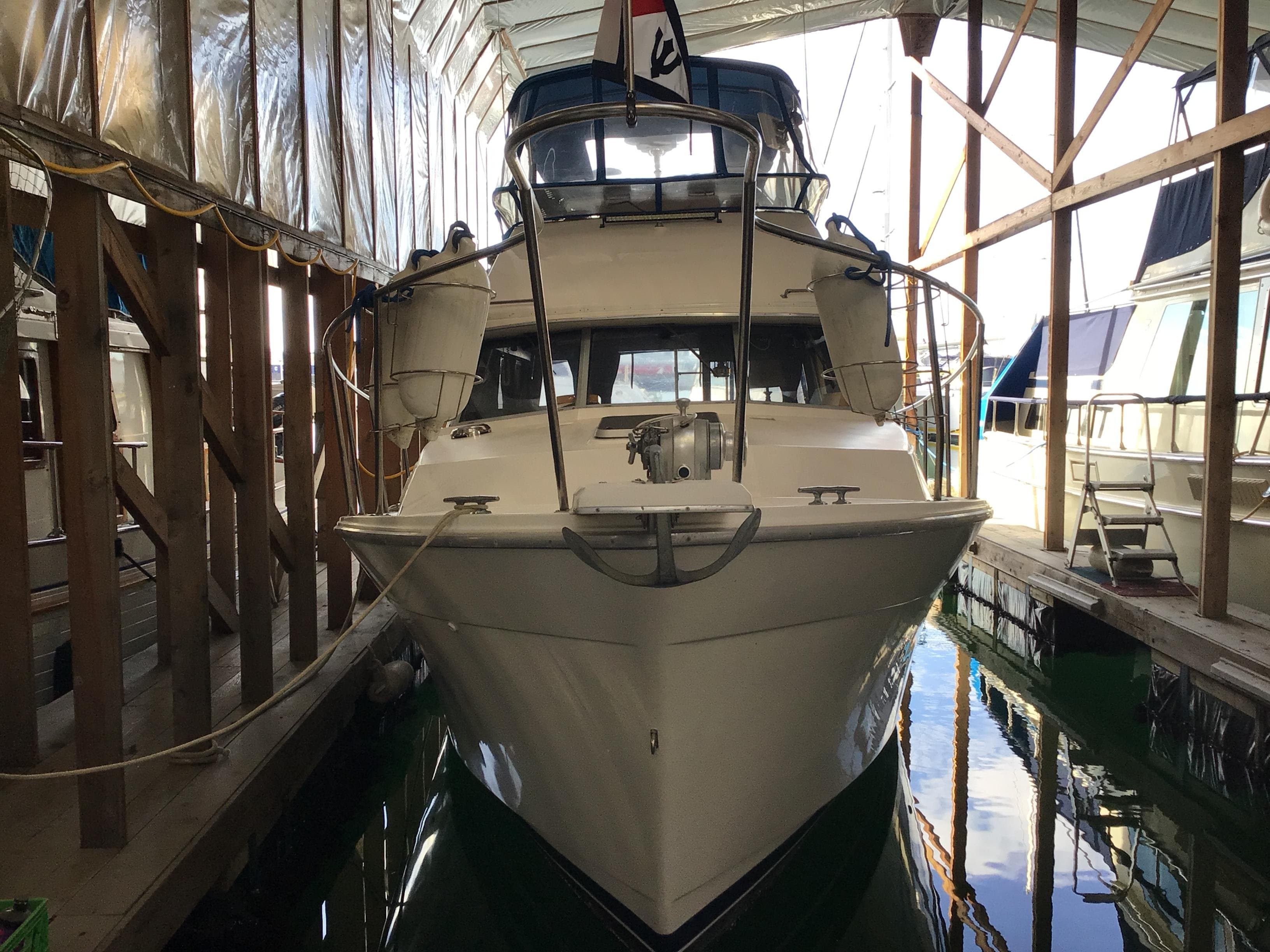 1986 Bayliner 3270 Motoryacht