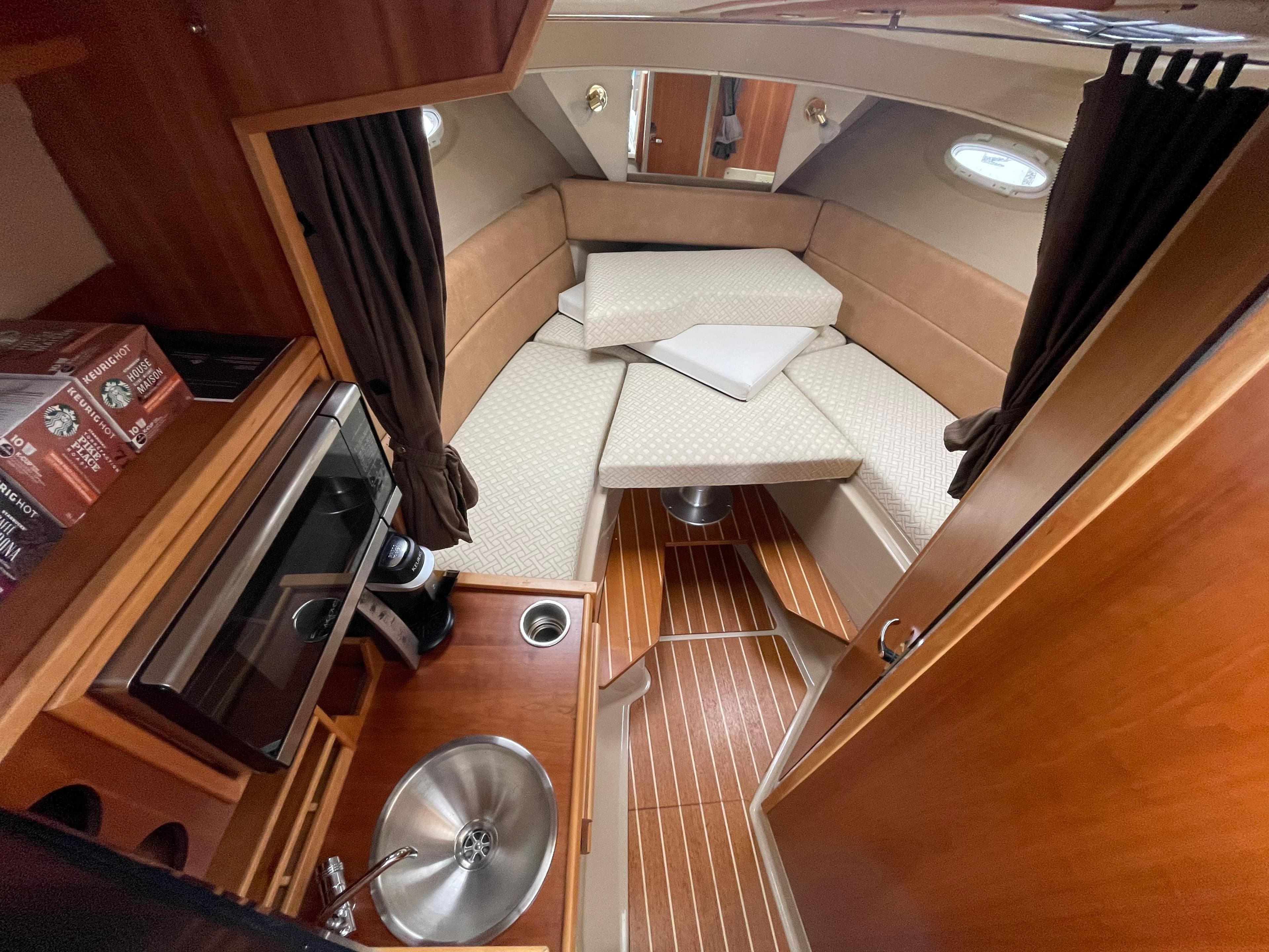 2017 Cutwater 28