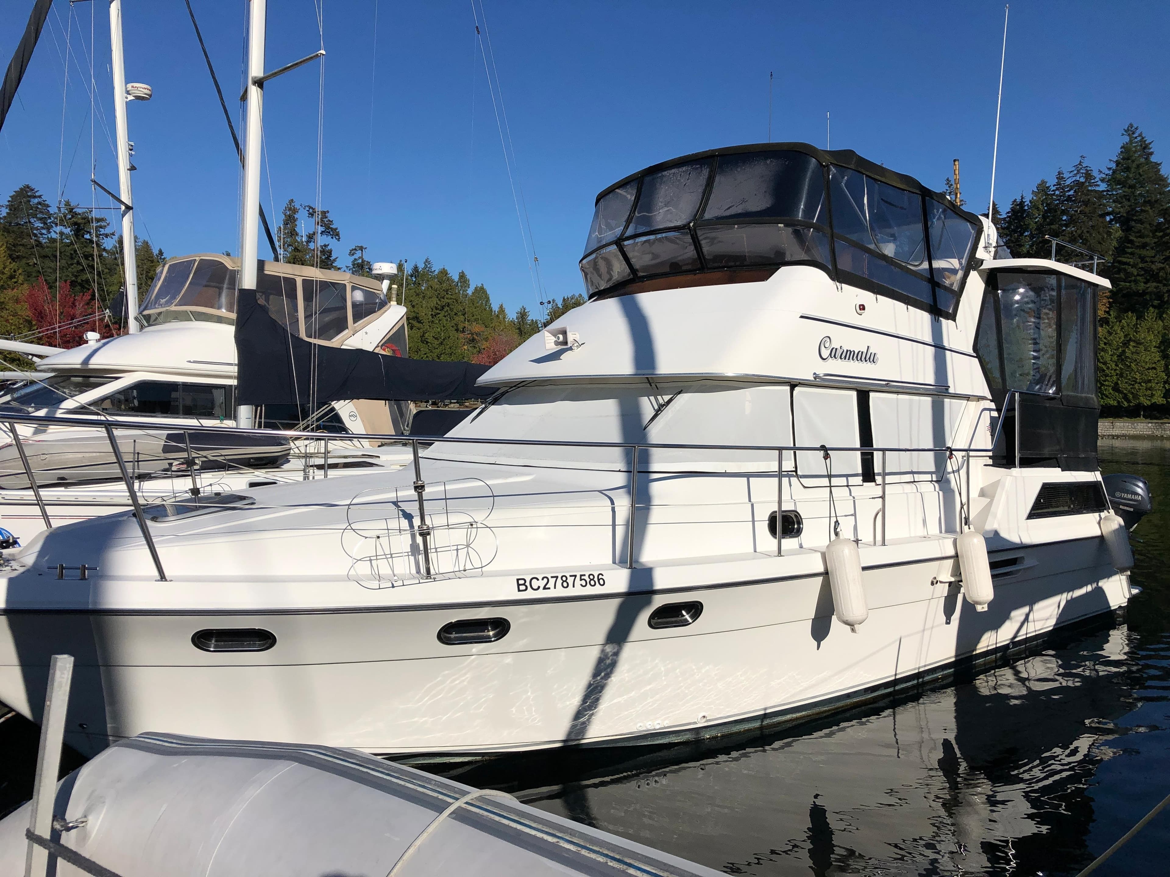 1995 Queenship Aft Cabin