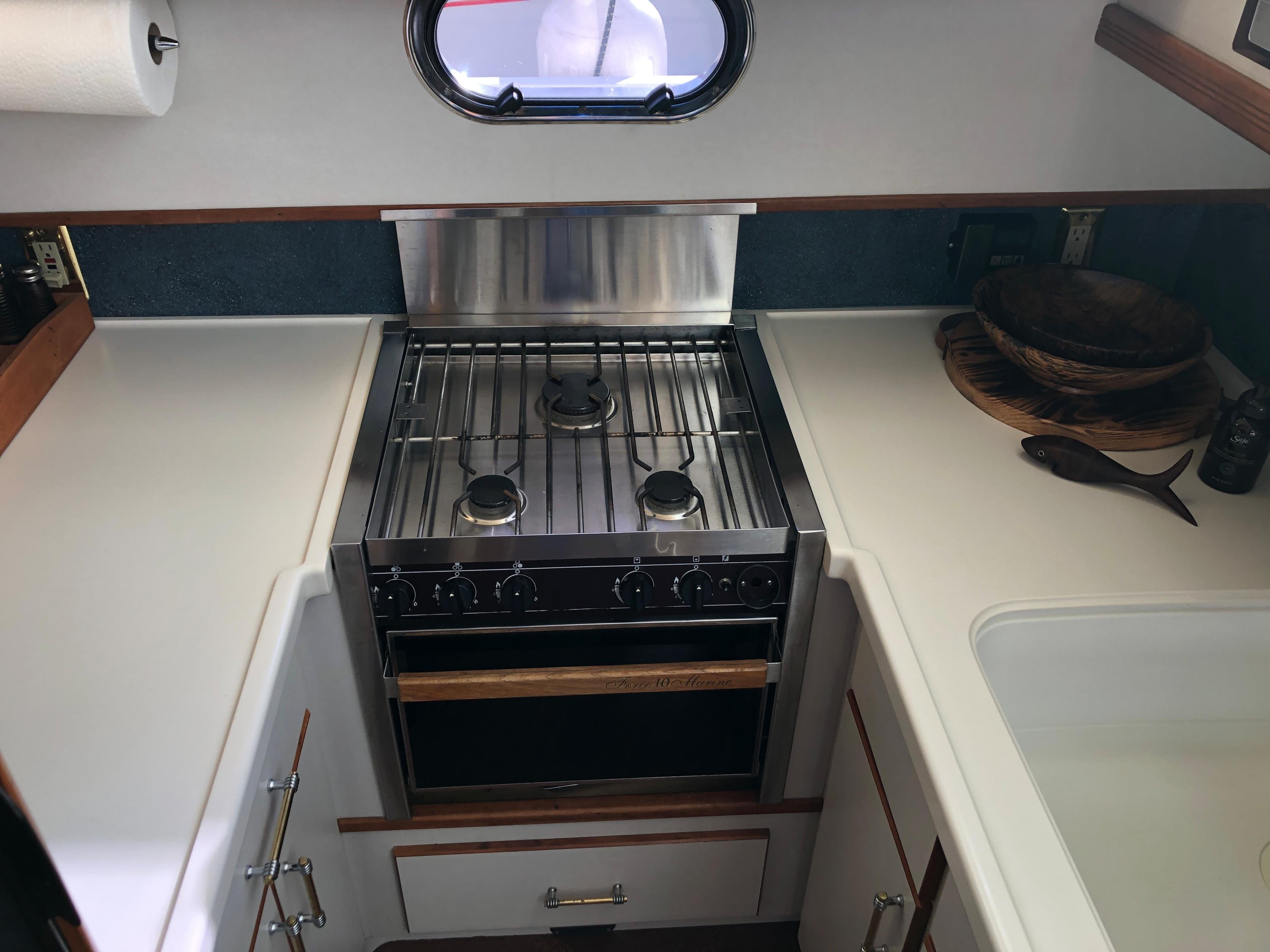 1995 Queenship Aft Cabin