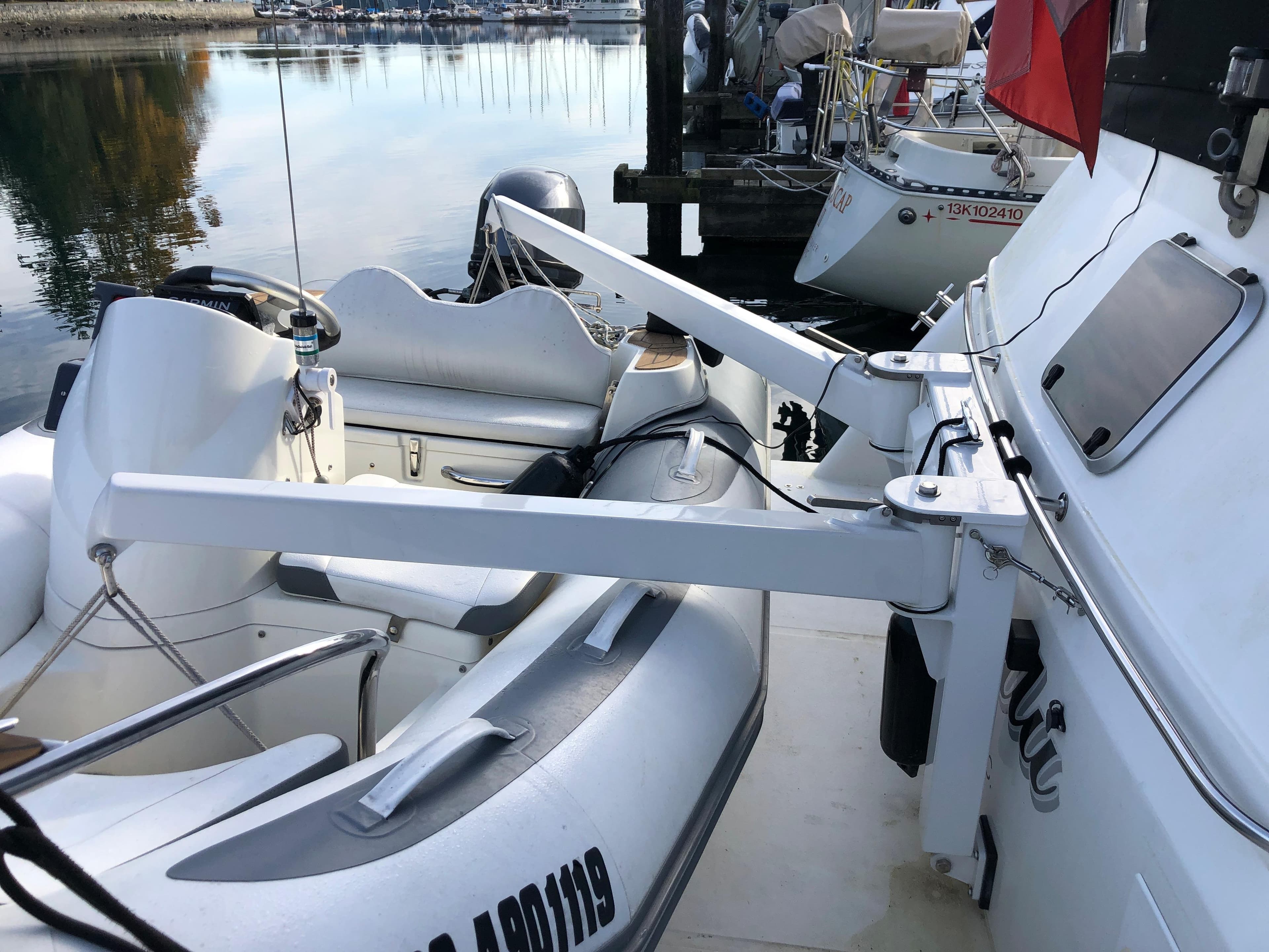 1995 Queenship Aft Cabin