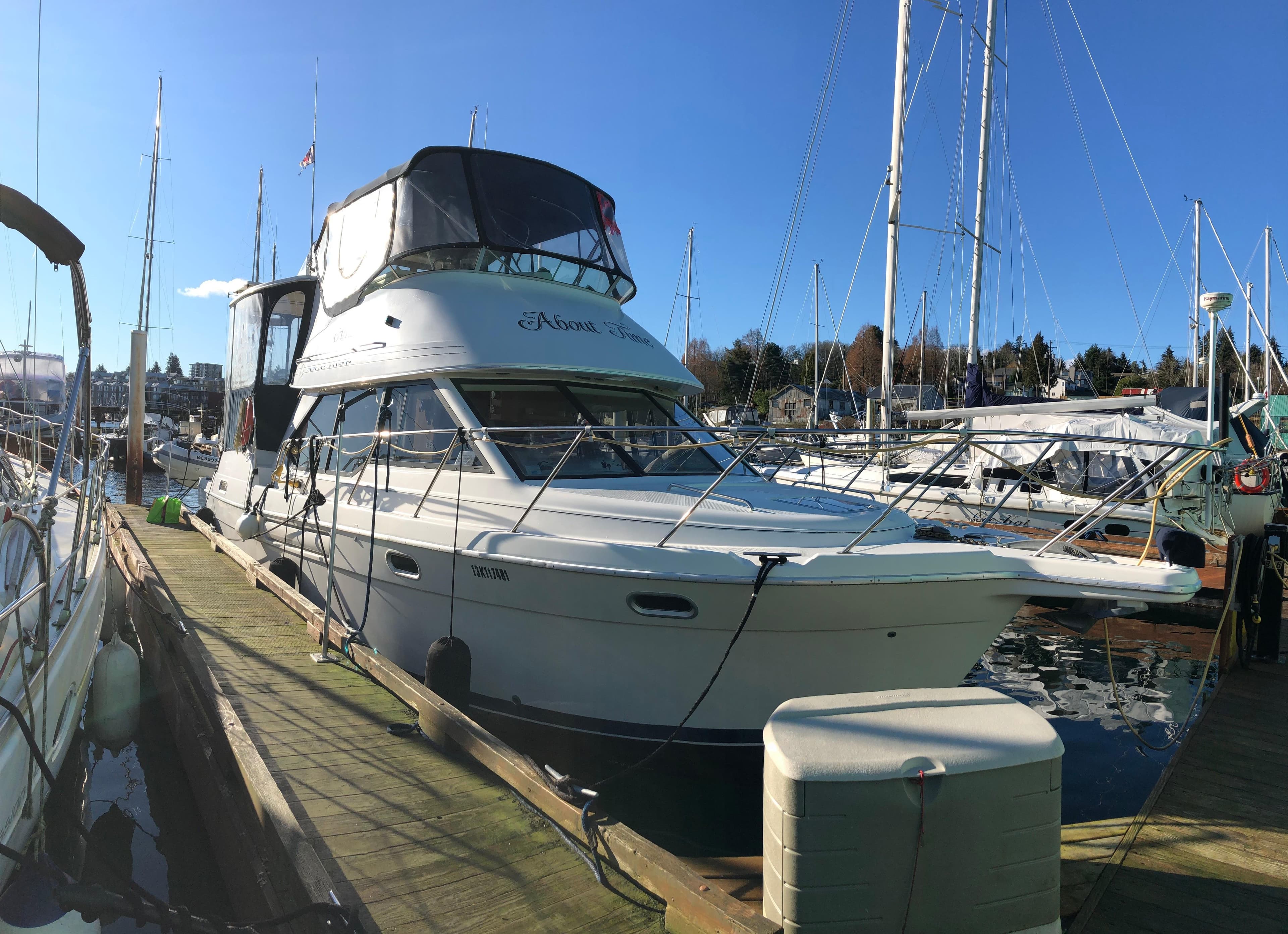 1998 Bayliner 4087 Aft Cabin Motoryacht