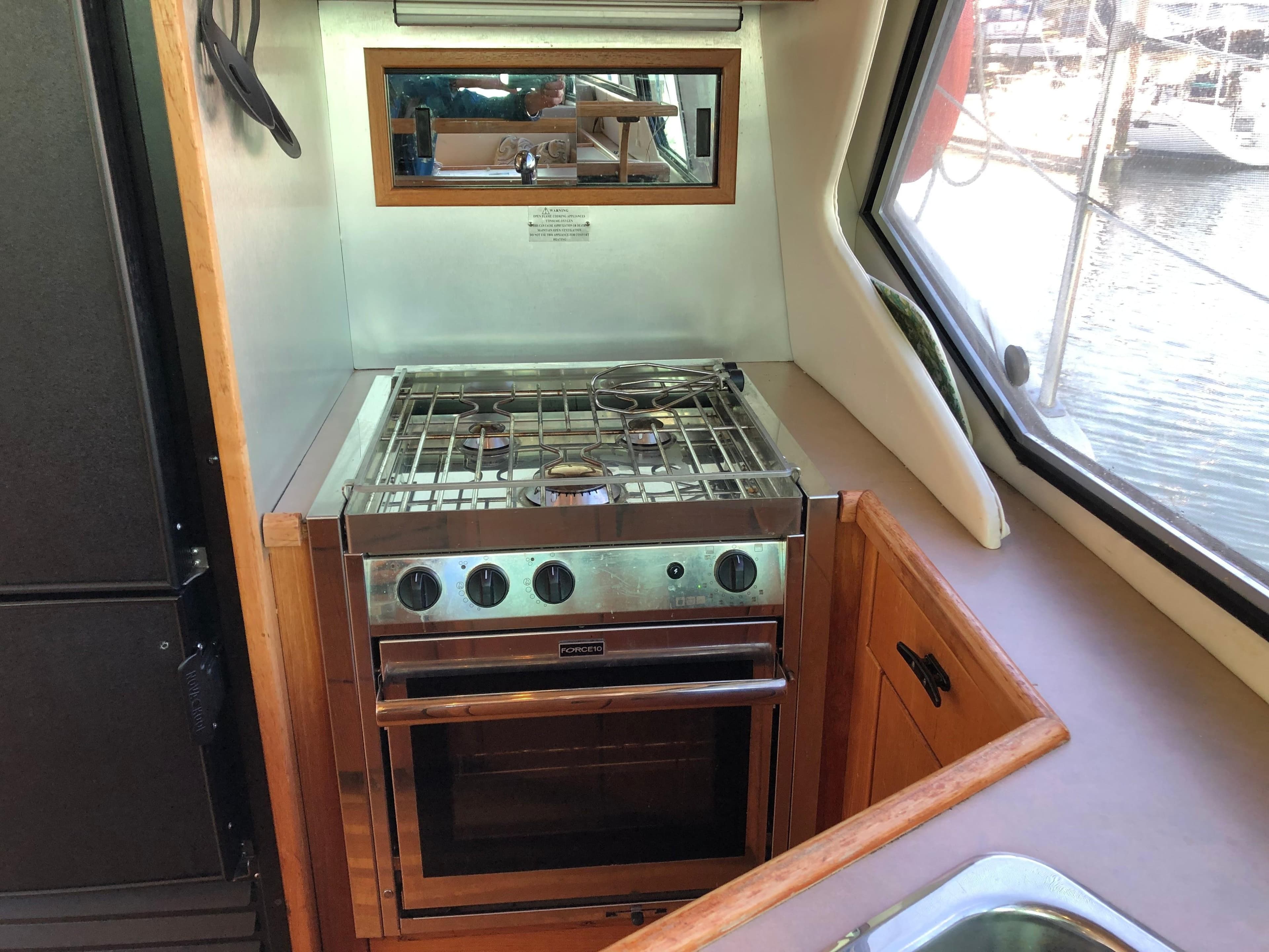1998 Bayliner 4087 Aft Cabin Motoryacht