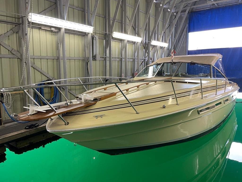 1980 Sea Ray 31 Vanguard