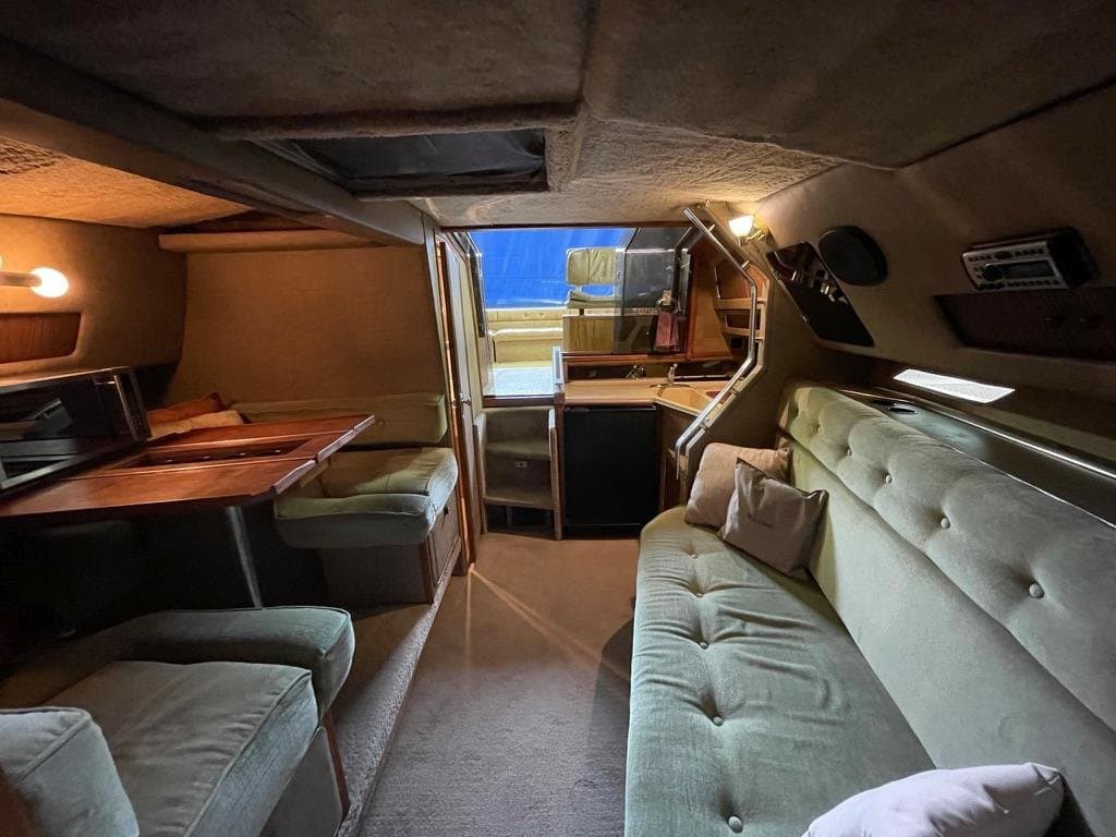 1980 Sea Ray 31 Vanguard