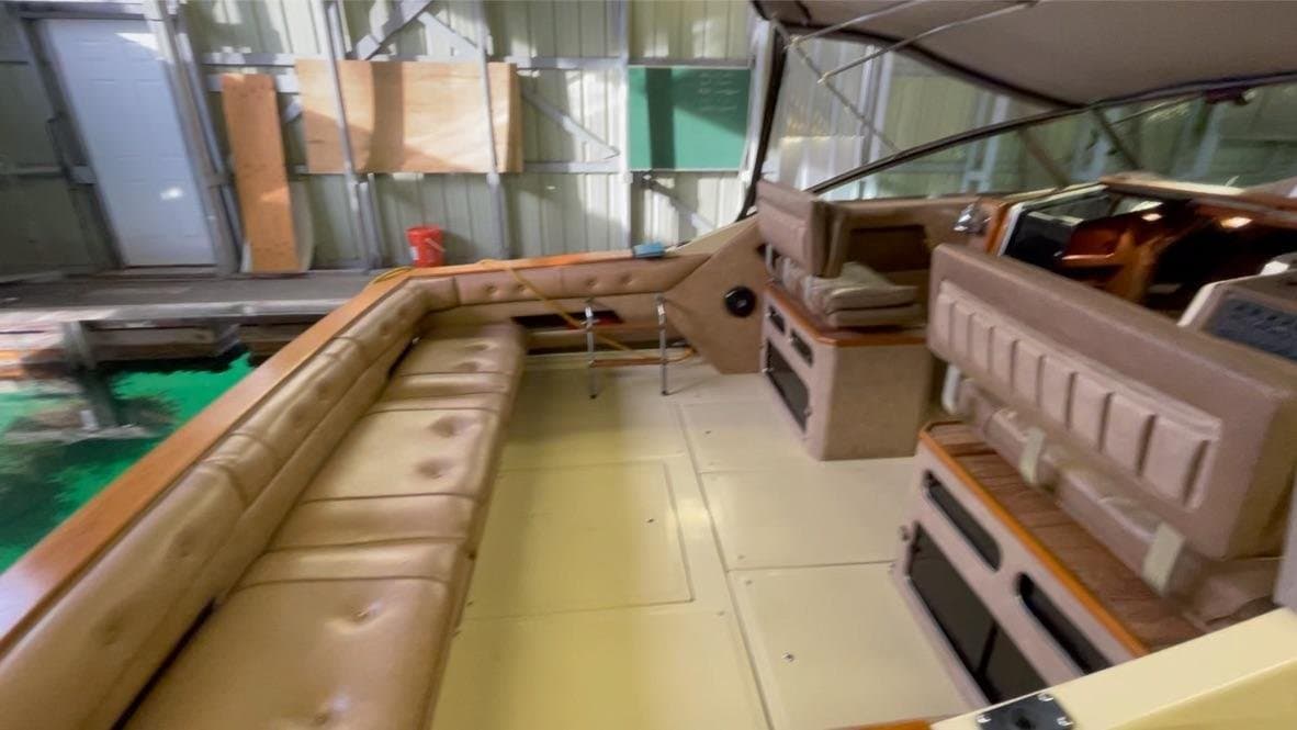 1980 Sea Ray 31 Vanguard
