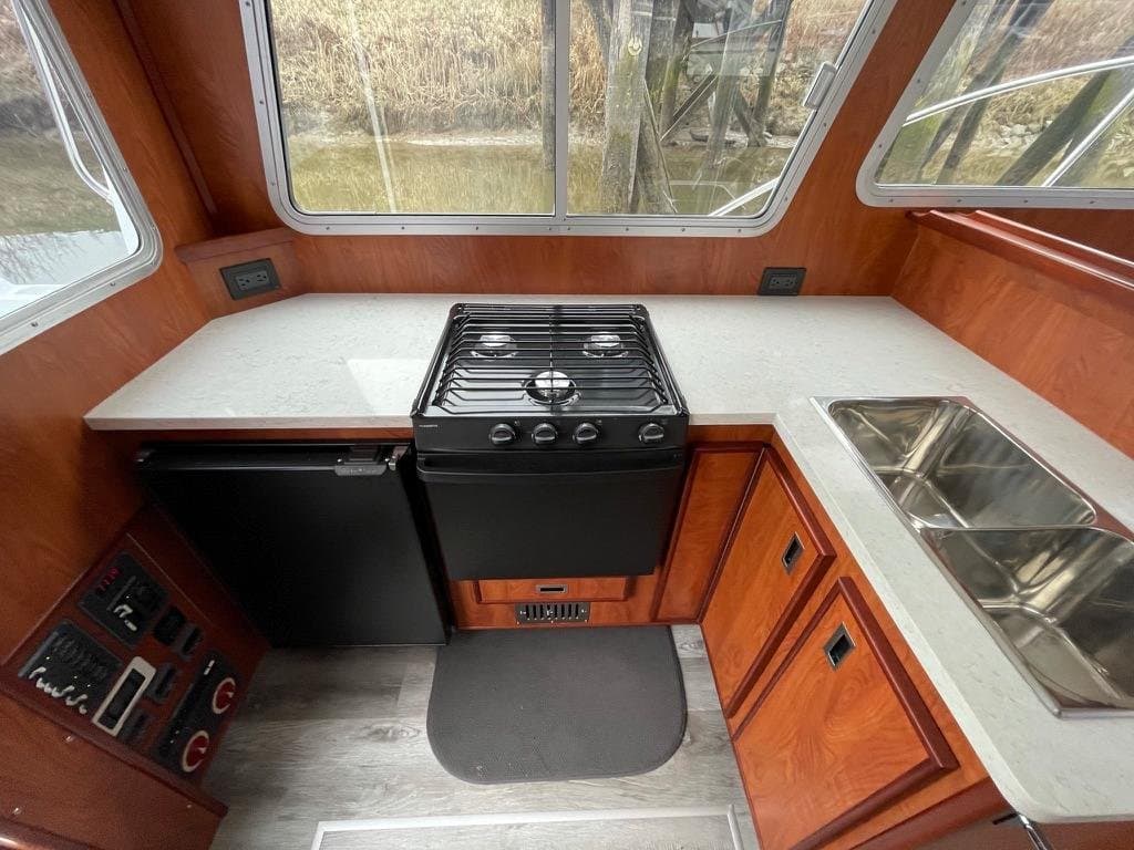 2019 Commander 30/32