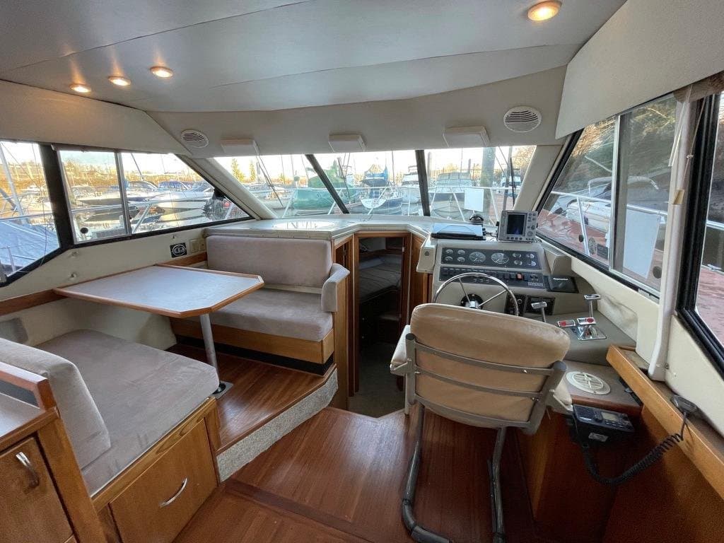1998 Bayliner 4087 Aft Cabin Motoryacht