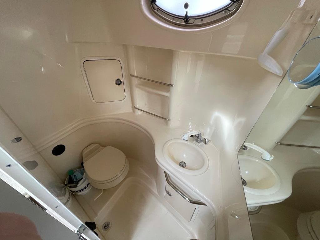 2005 Sea Ray 300 Sundancer