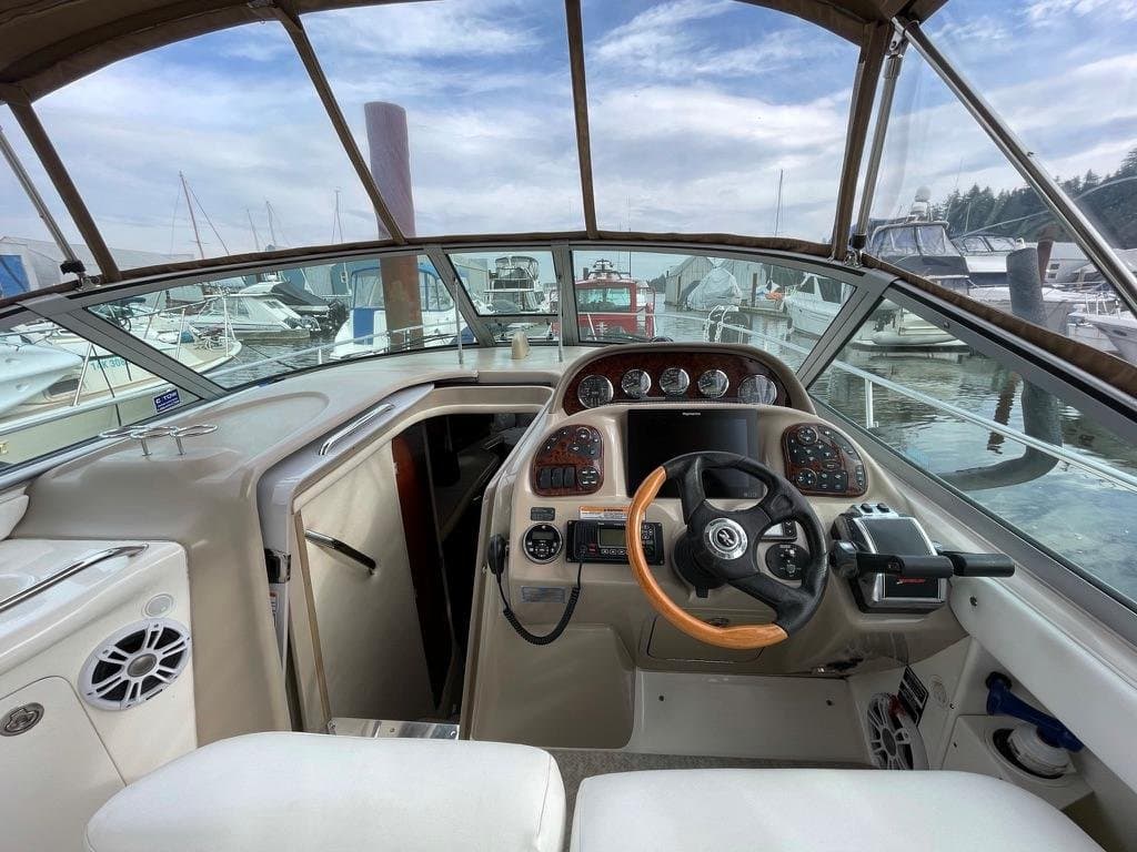 2005 Sea Ray 300 Sundancer