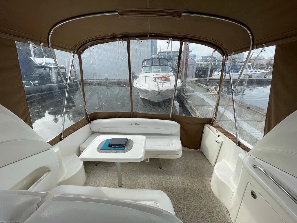 2005 Sea Ray 300 Sundancer