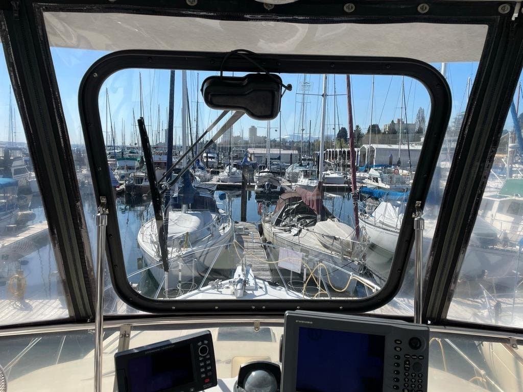 1990 Ocean Alexander 440