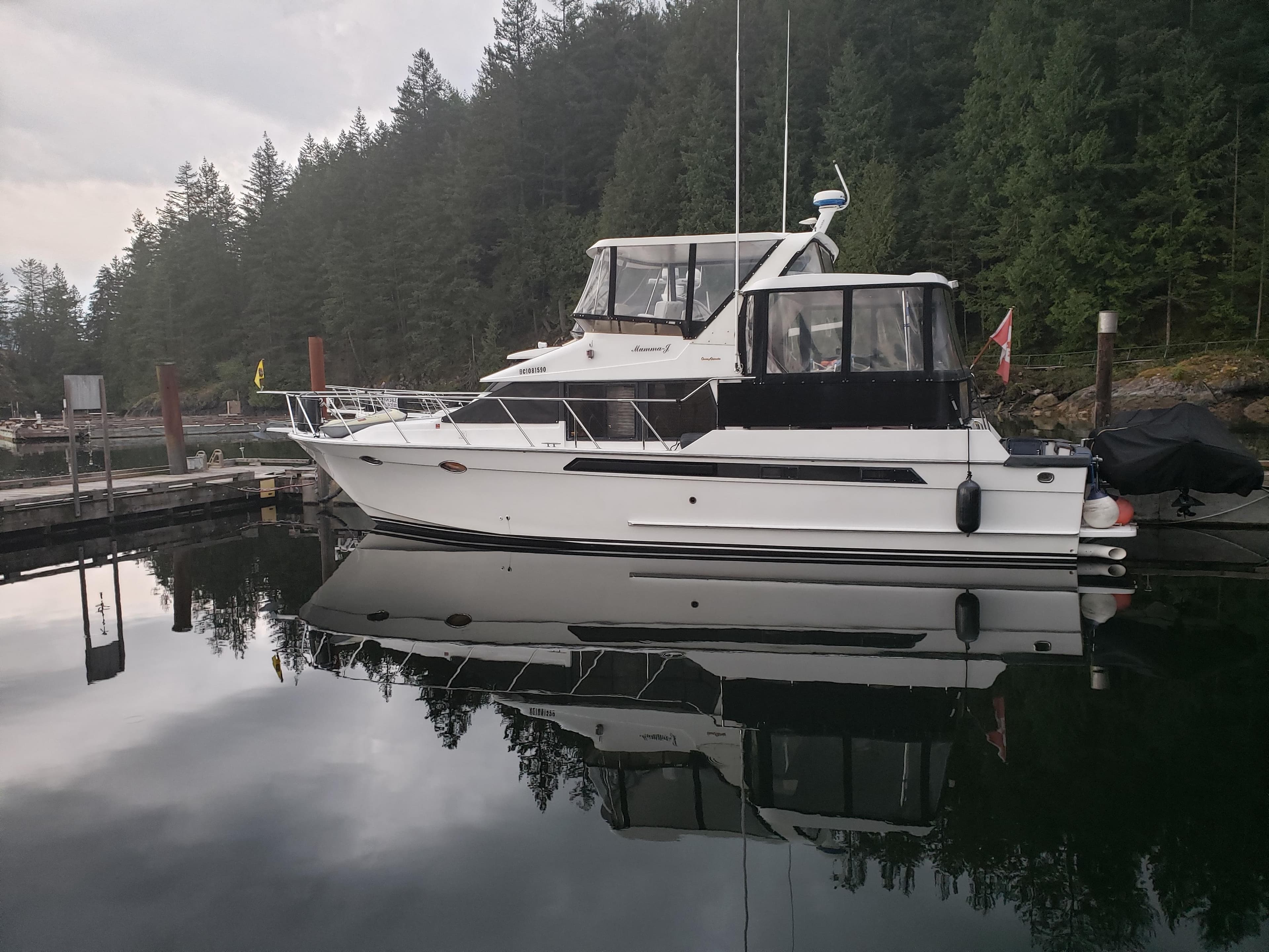 1990 Ocean Alexander 440