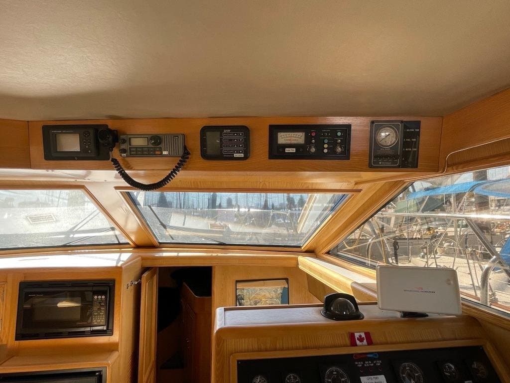 1990 Ocean Alexander 440