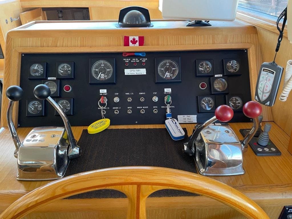 1990 Ocean Alexander 440