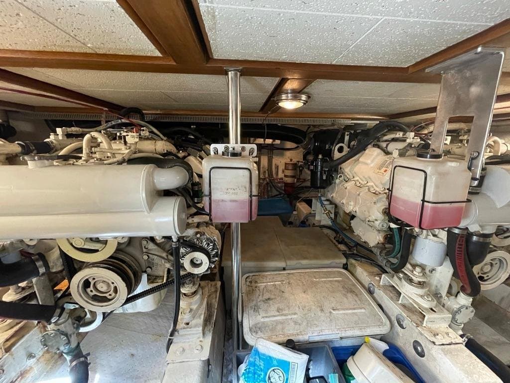 1990 Ocean Alexander 440