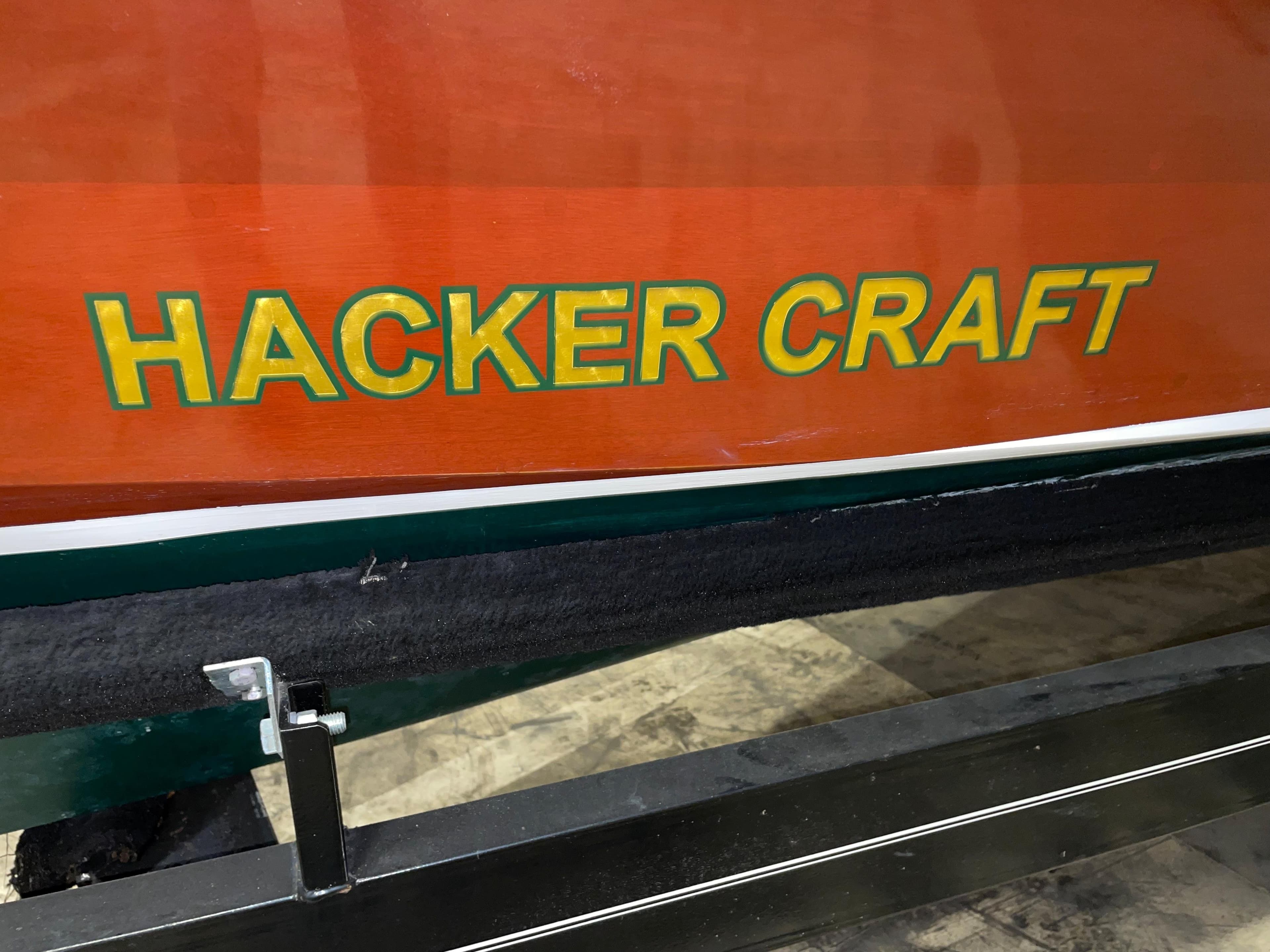 2000 Hacker-Craft Dolphin