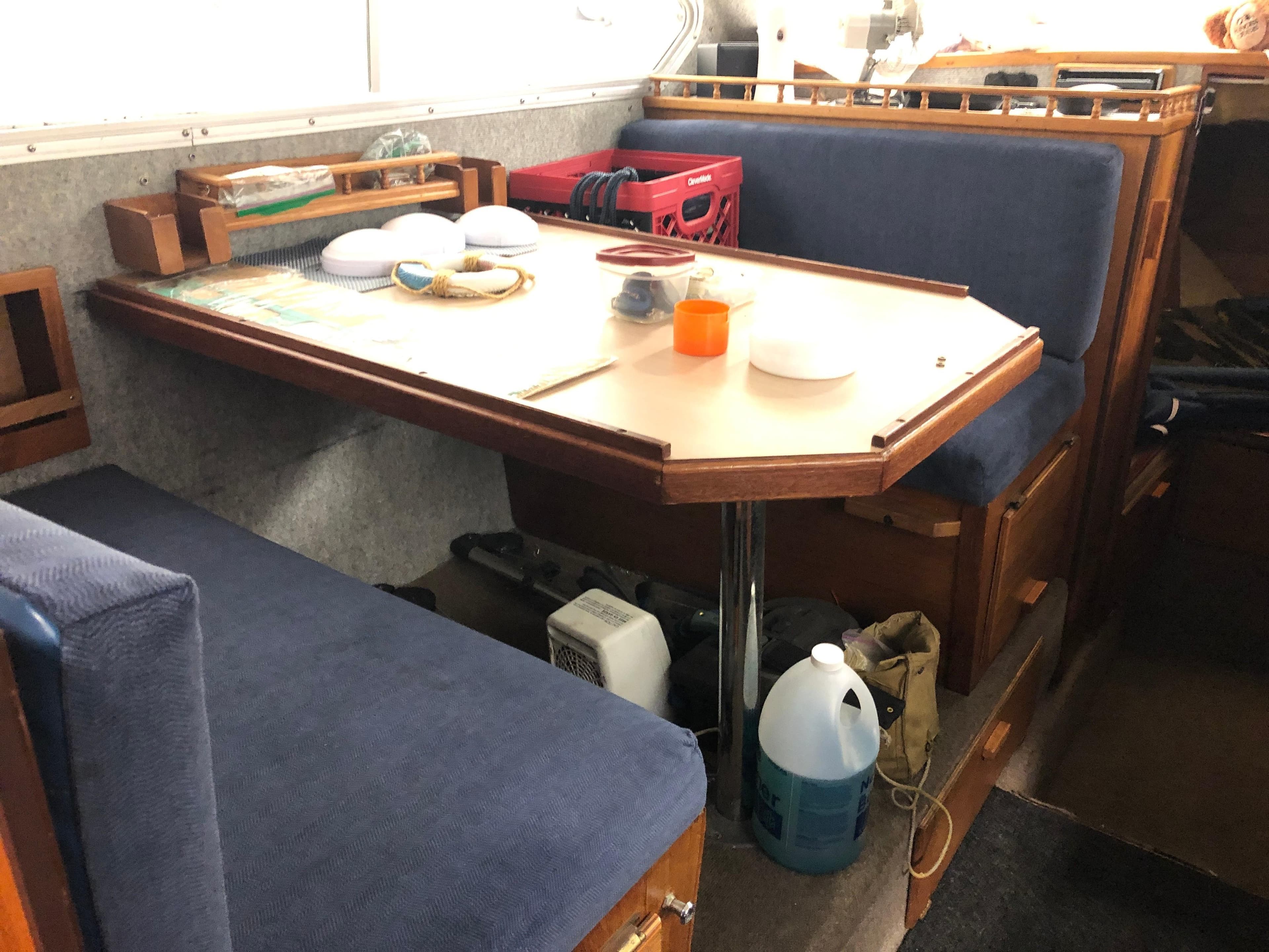 1979 Commander 26