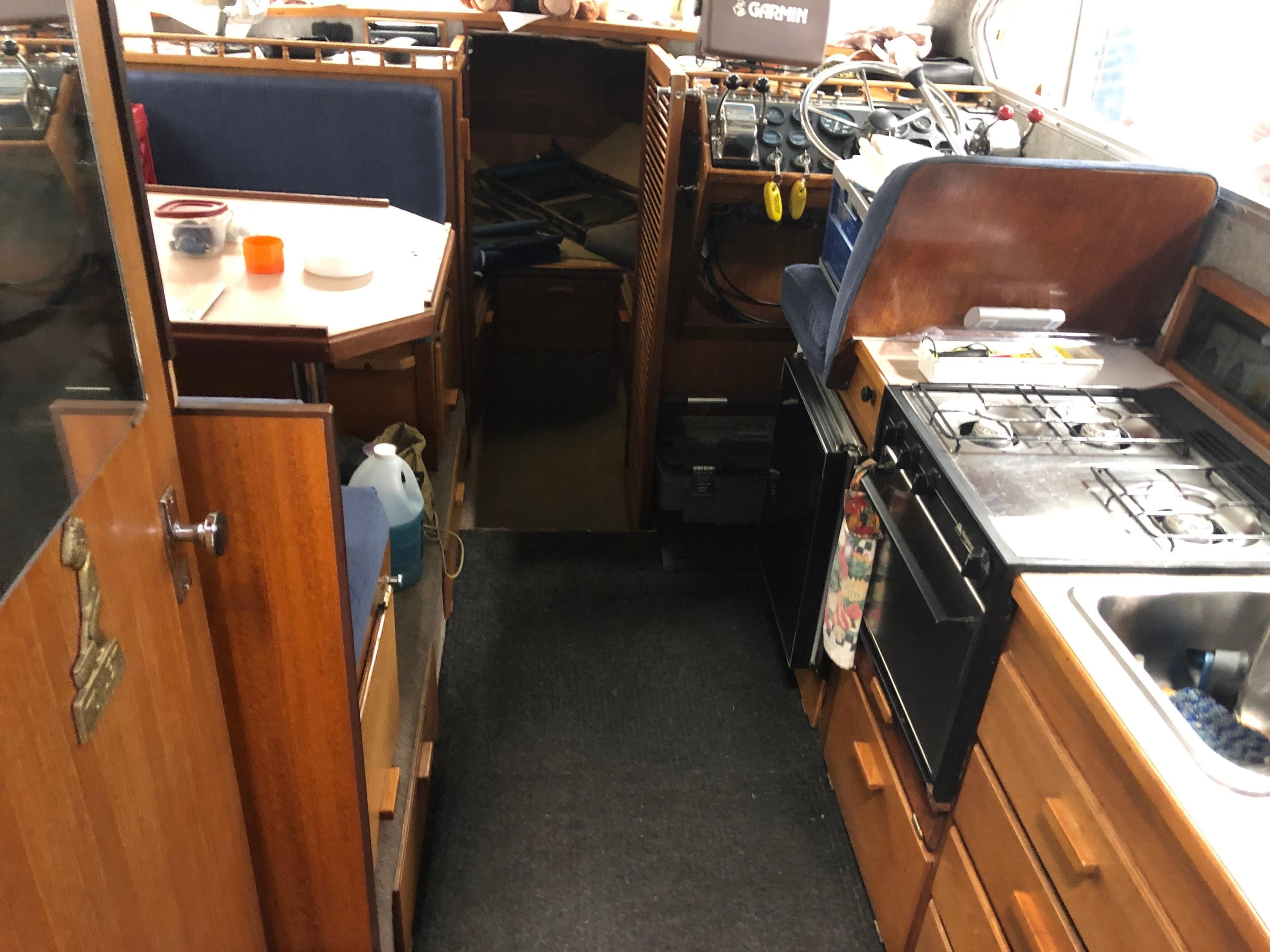 1979 Commander 26