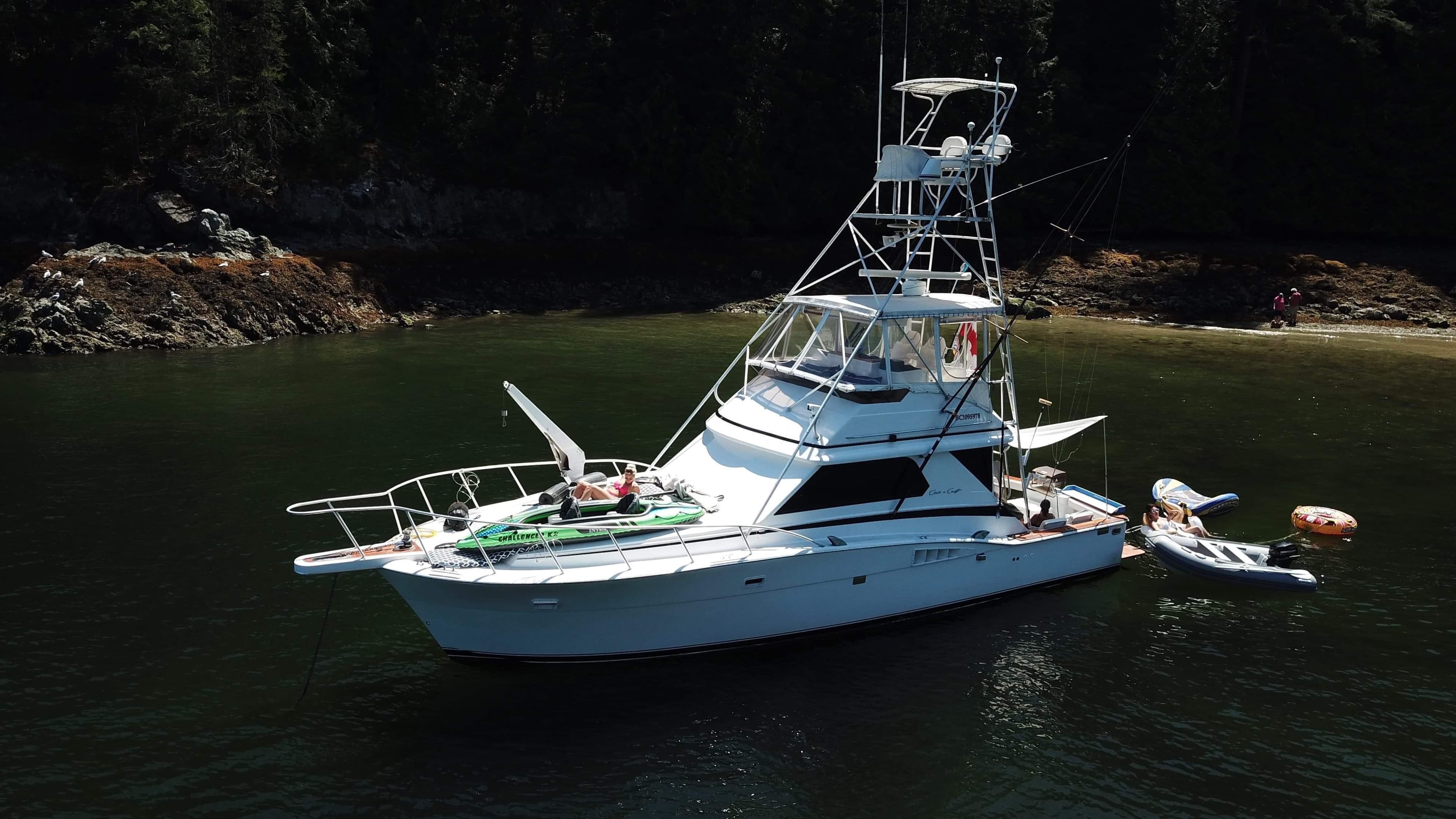 1985 Chris-Craft Sport Fisher
