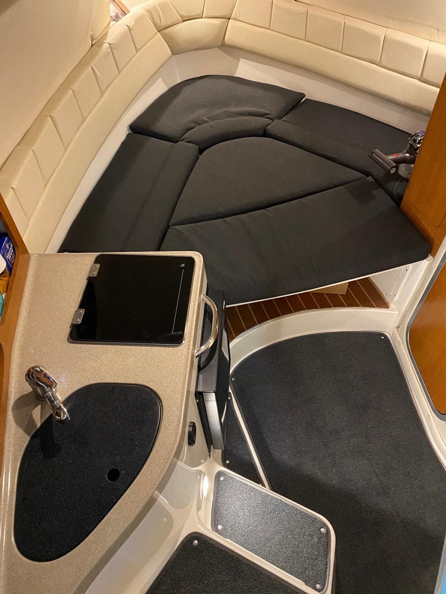 2008 Striper 2901 Walk Around