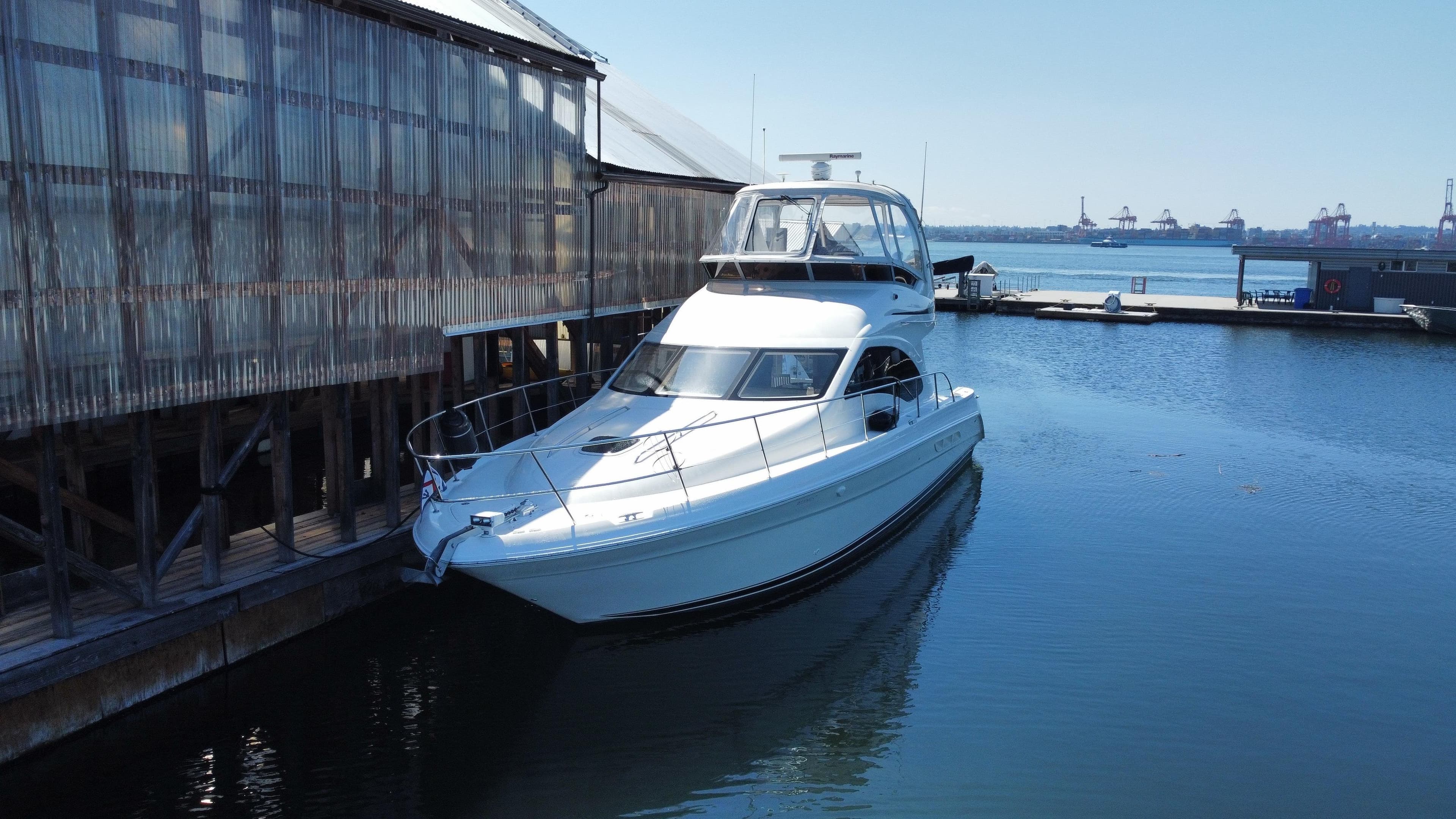 2004 Sea Ray 42 Sedan Bridge