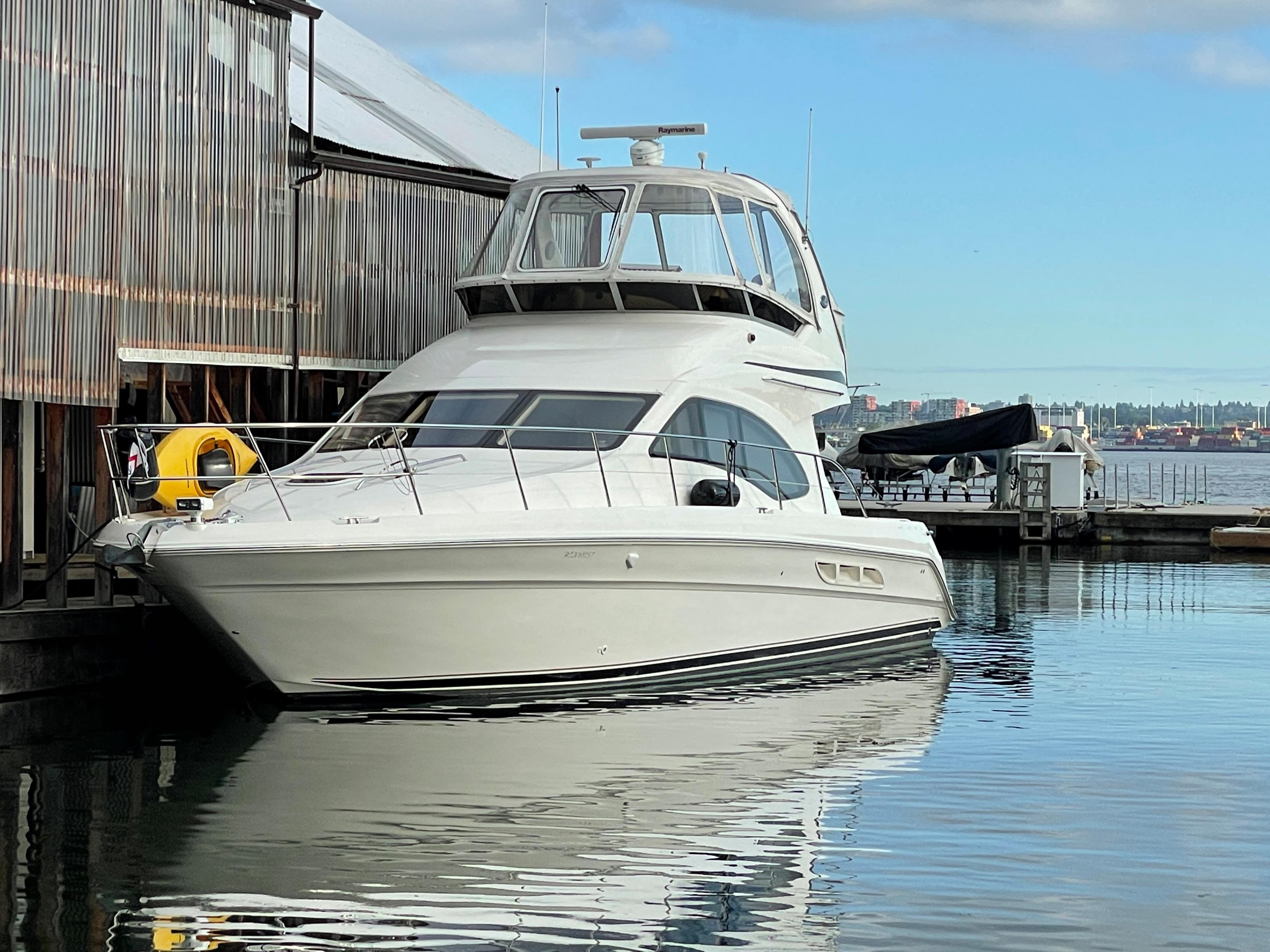 2004 Sea Ray 42 Sedan Bridge