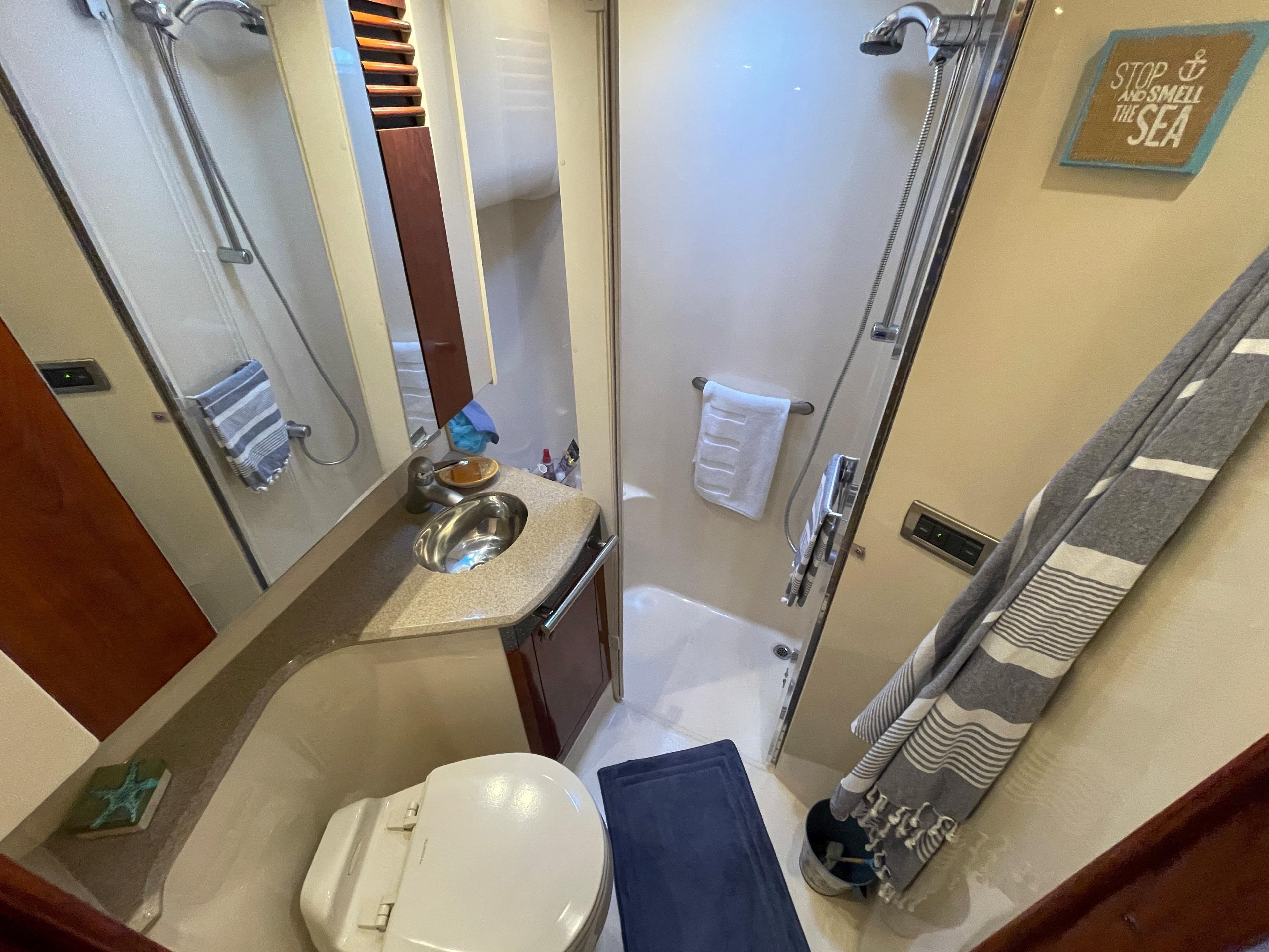 2004 Sea Ray 42 Sedan Bridge