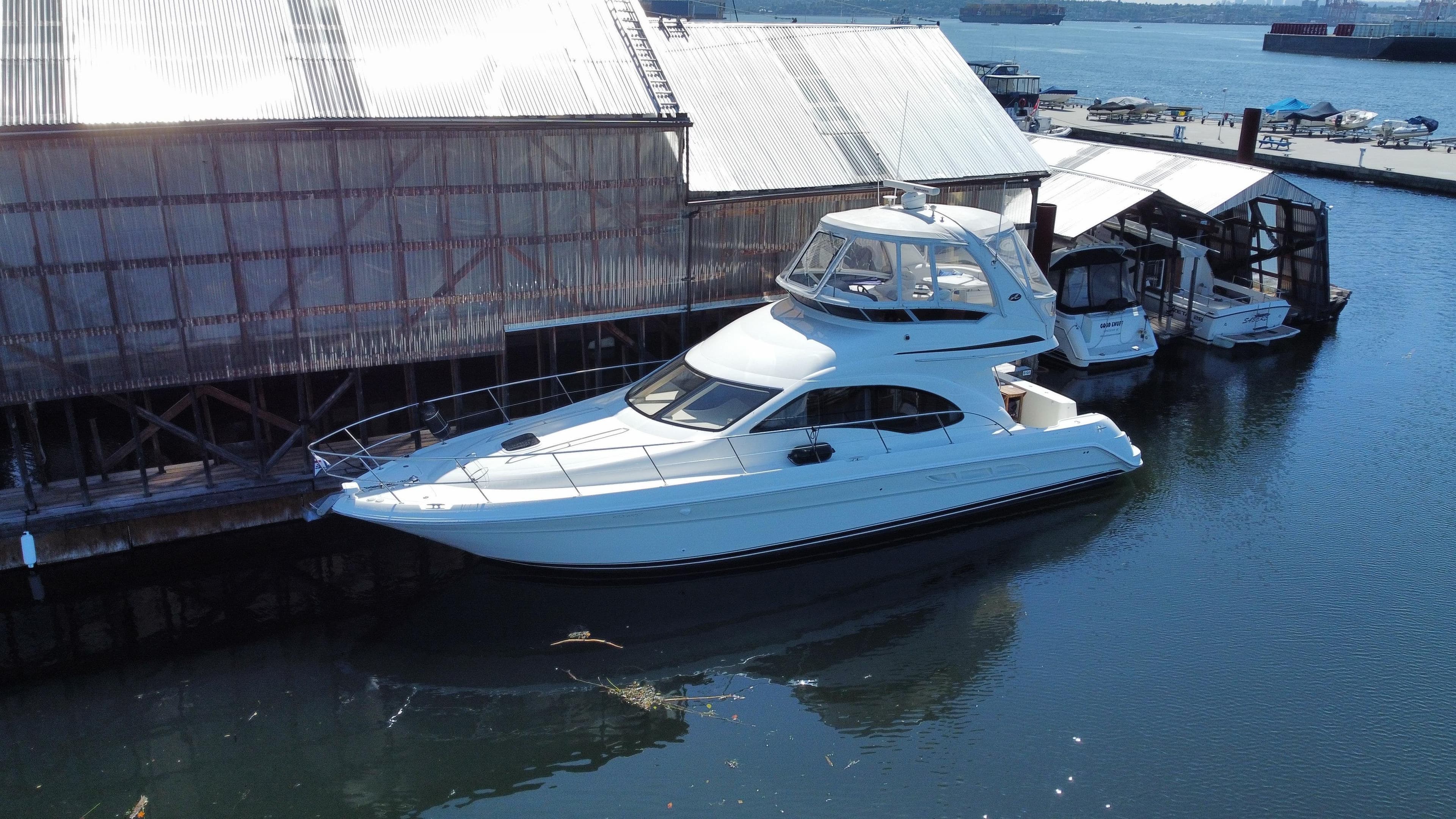 2004 Sea Ray 42 Sedan Bridge