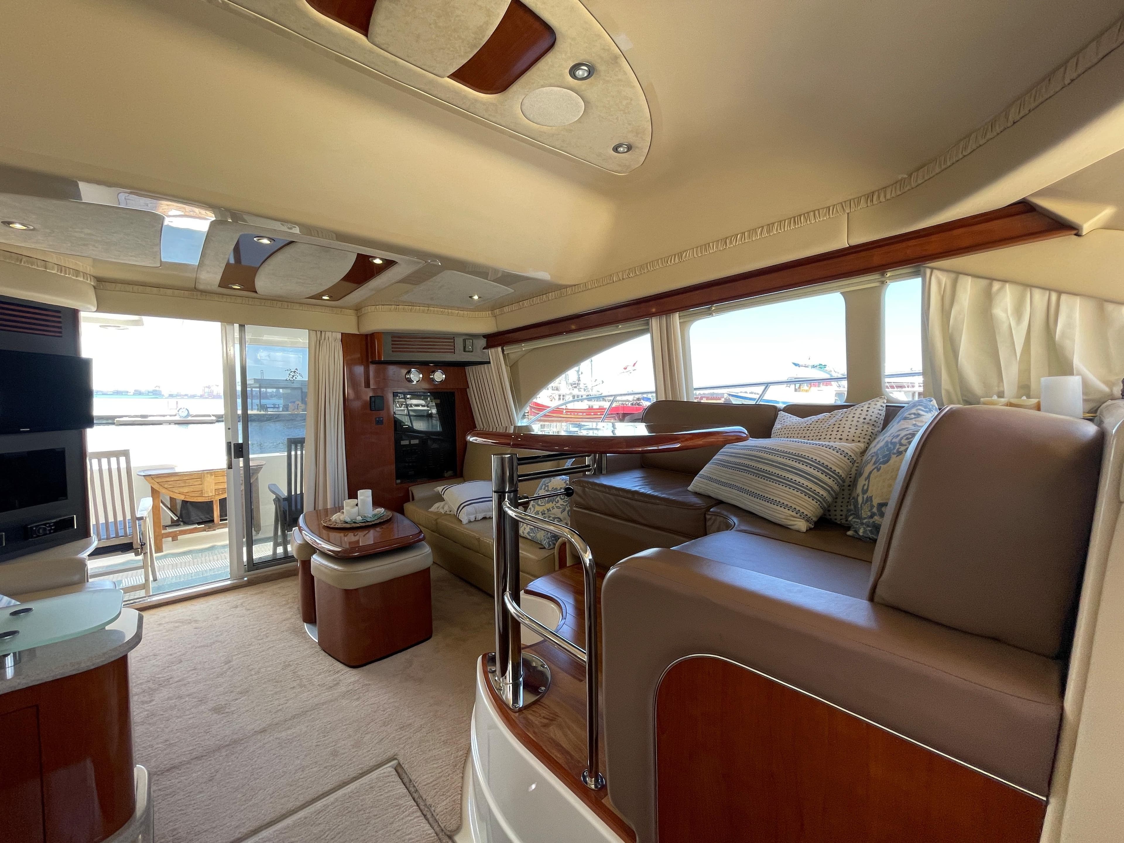 2004 Sea Ray 42 Sedan Bridge