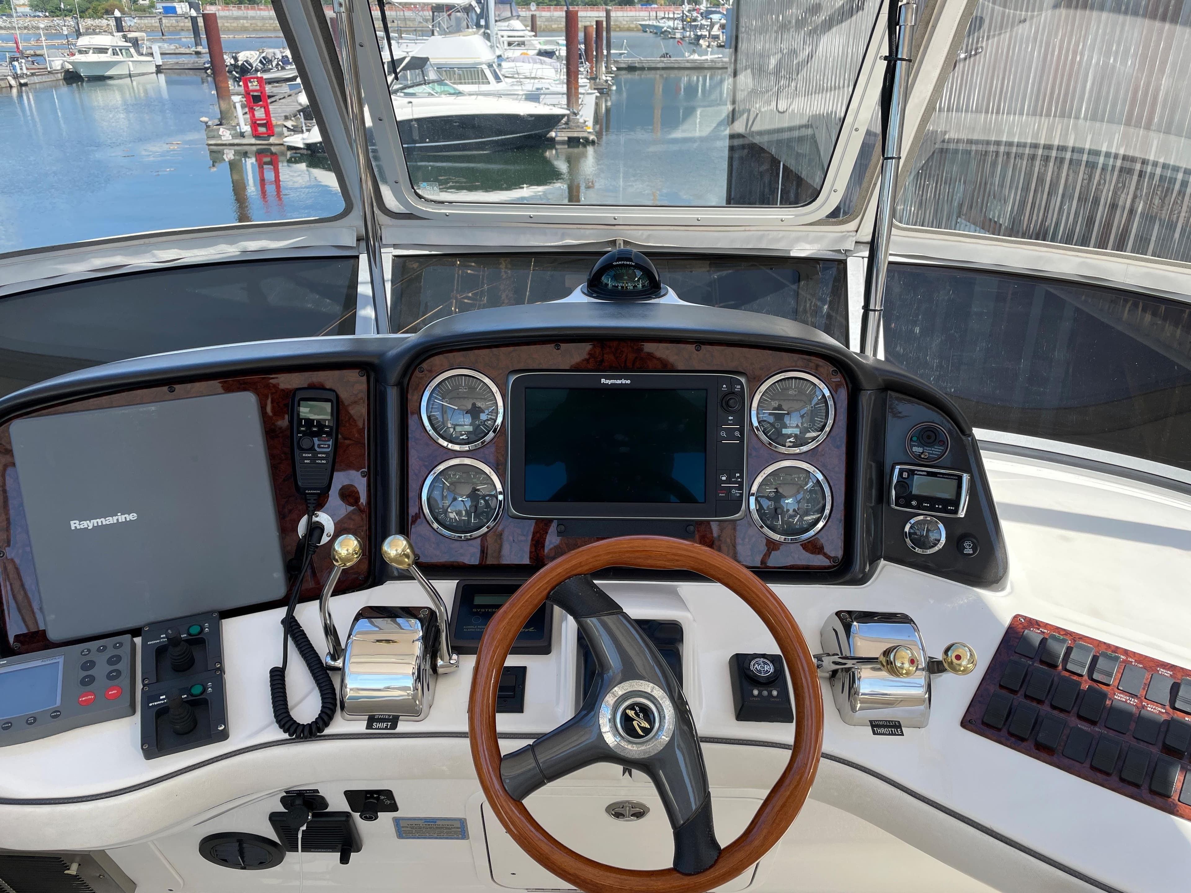 2004 Sea Ray 42 Sedan Bridge