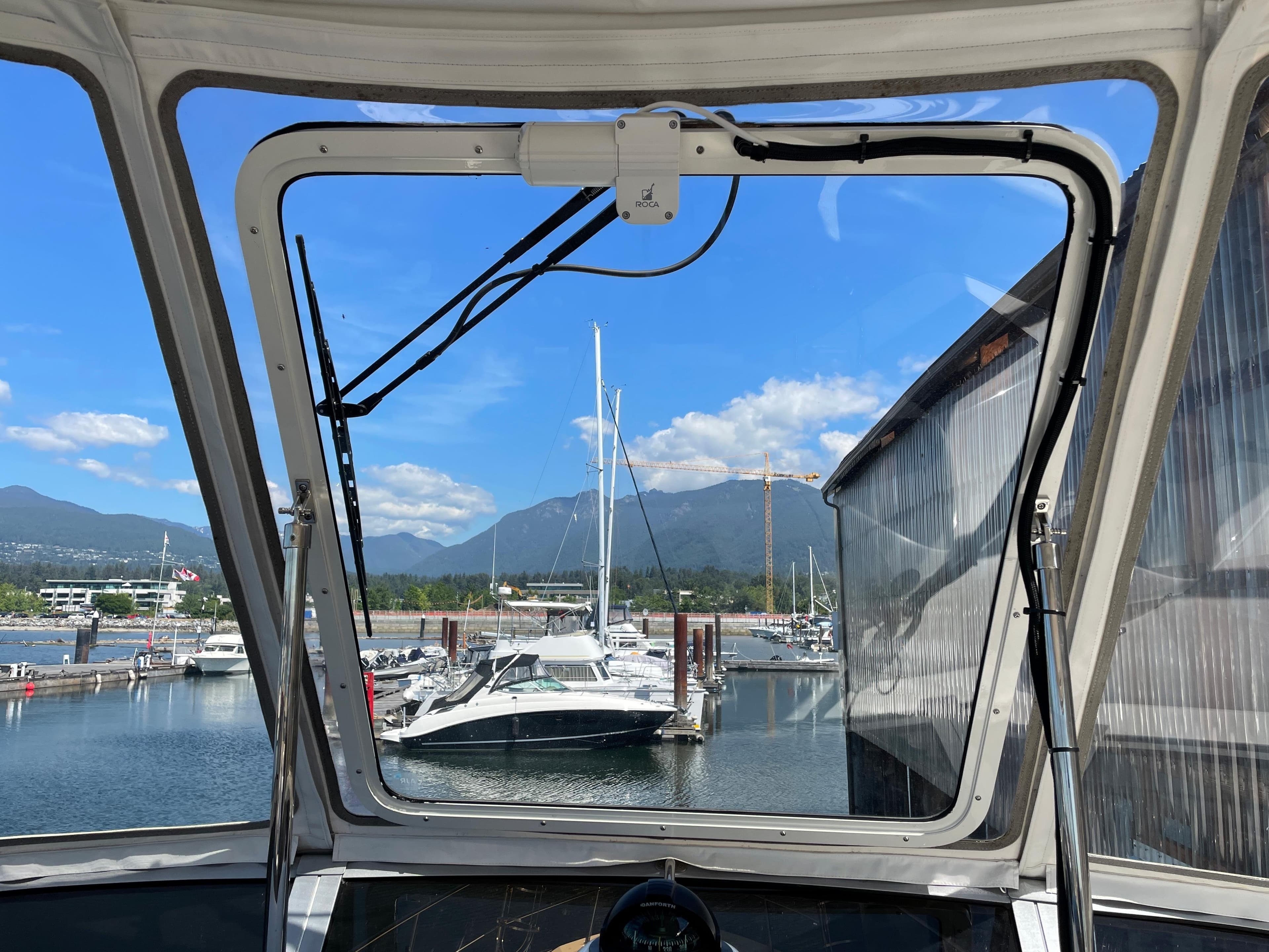 2004 Sea Ray 42 Sedan Bridge