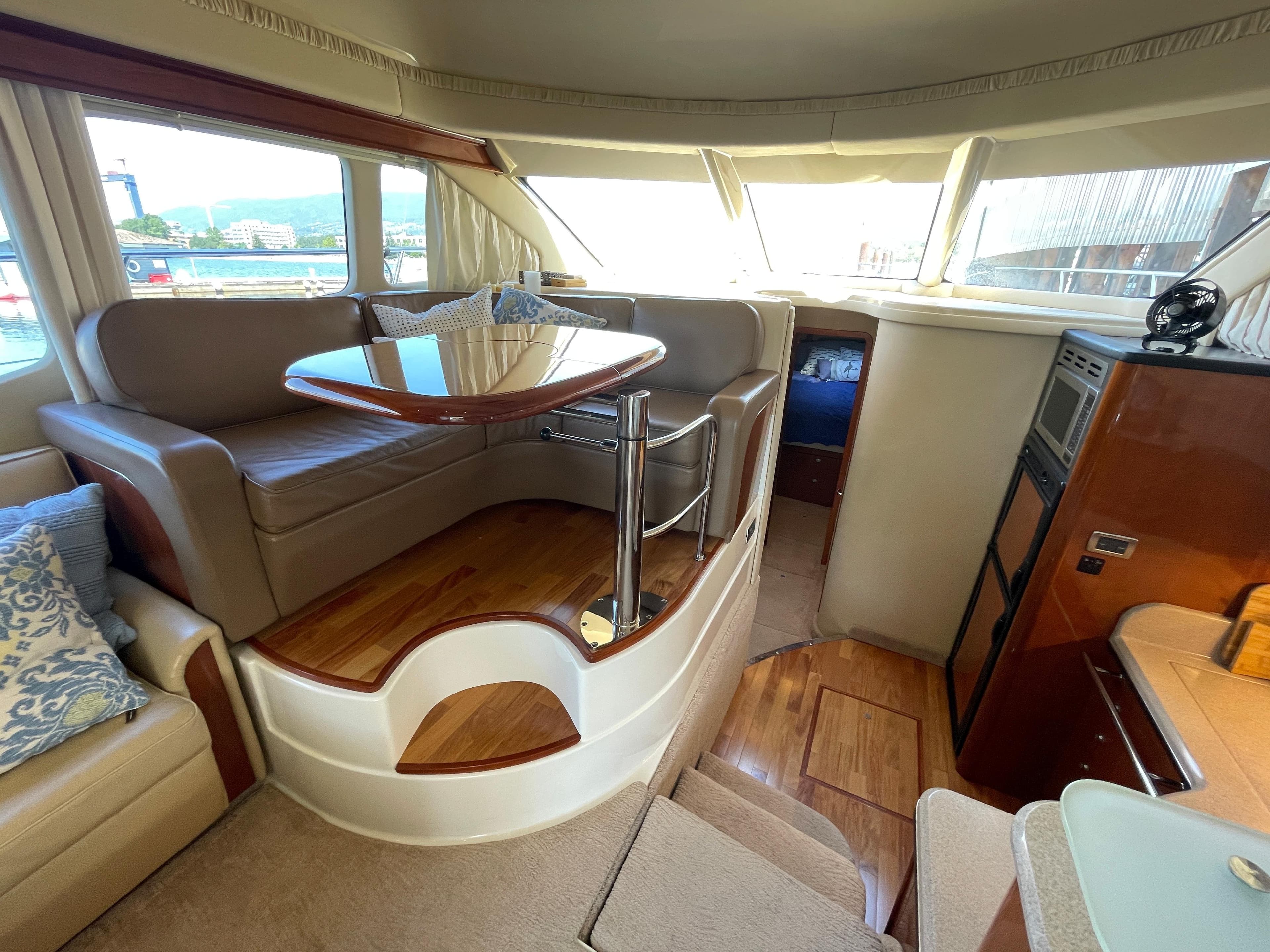 2004 Sea Ray 42 Sedan Bridge