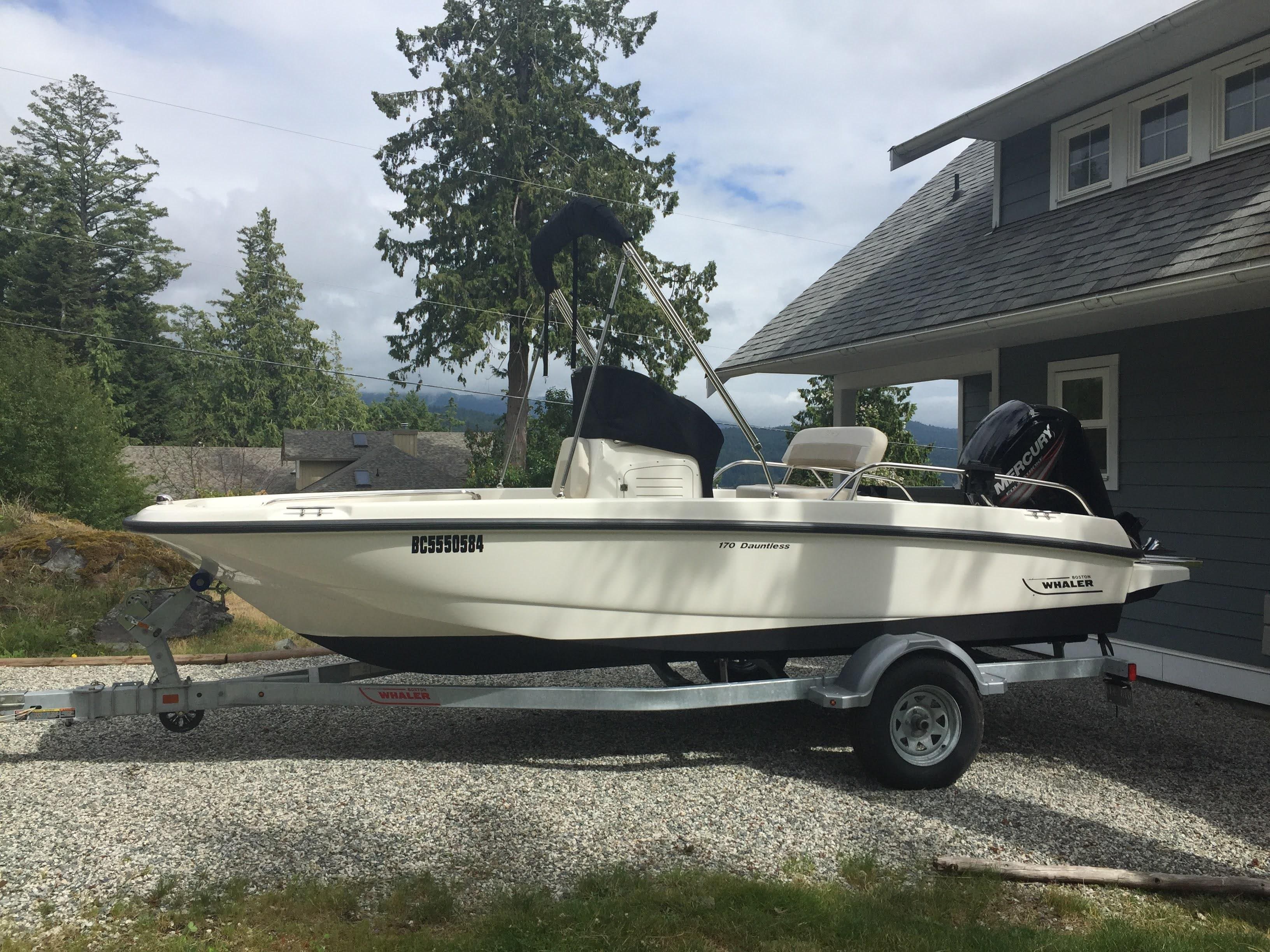 2017 Boston Whaler Dauntless 17