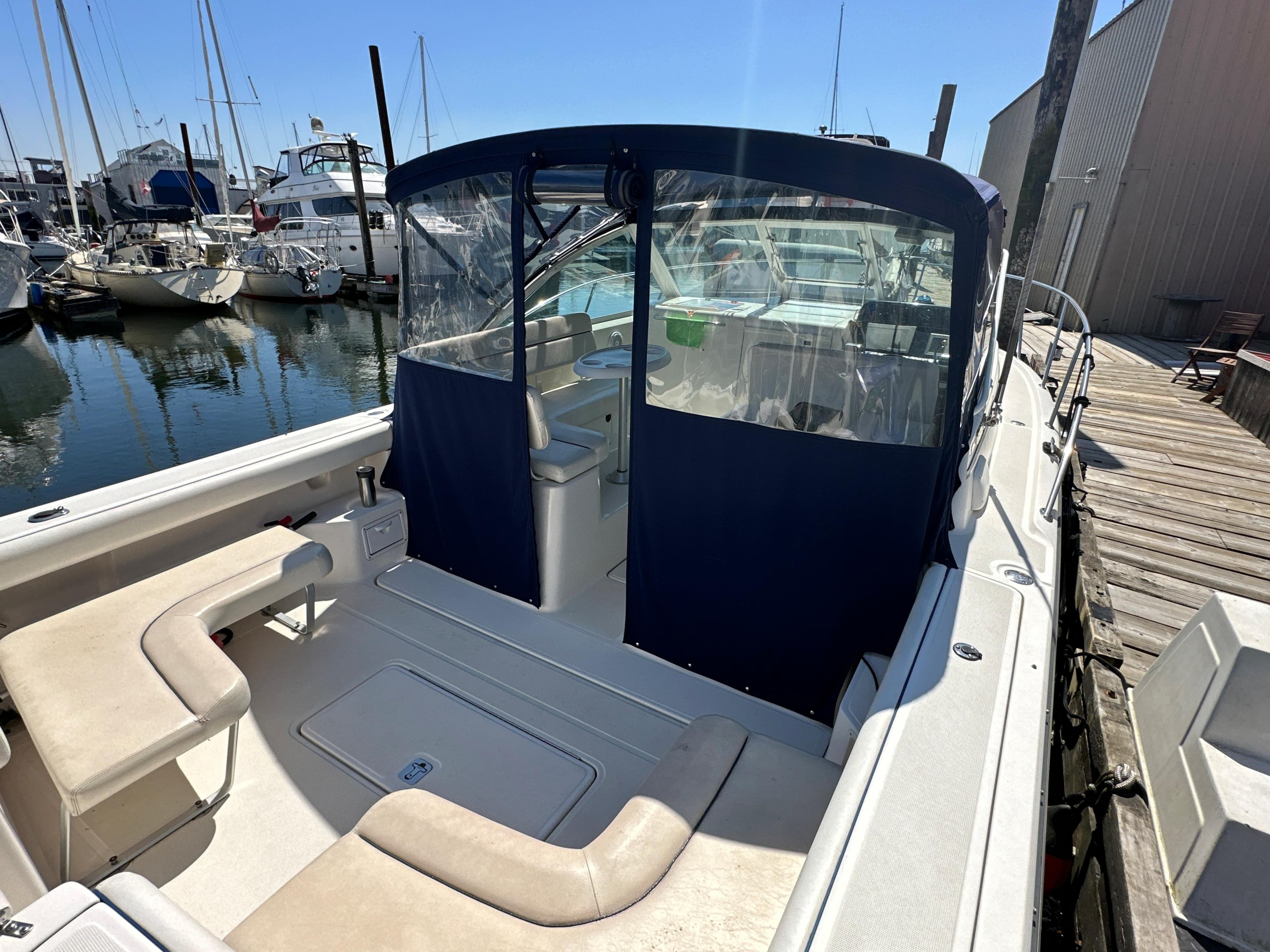 2002 Tiara Yachts Coronet