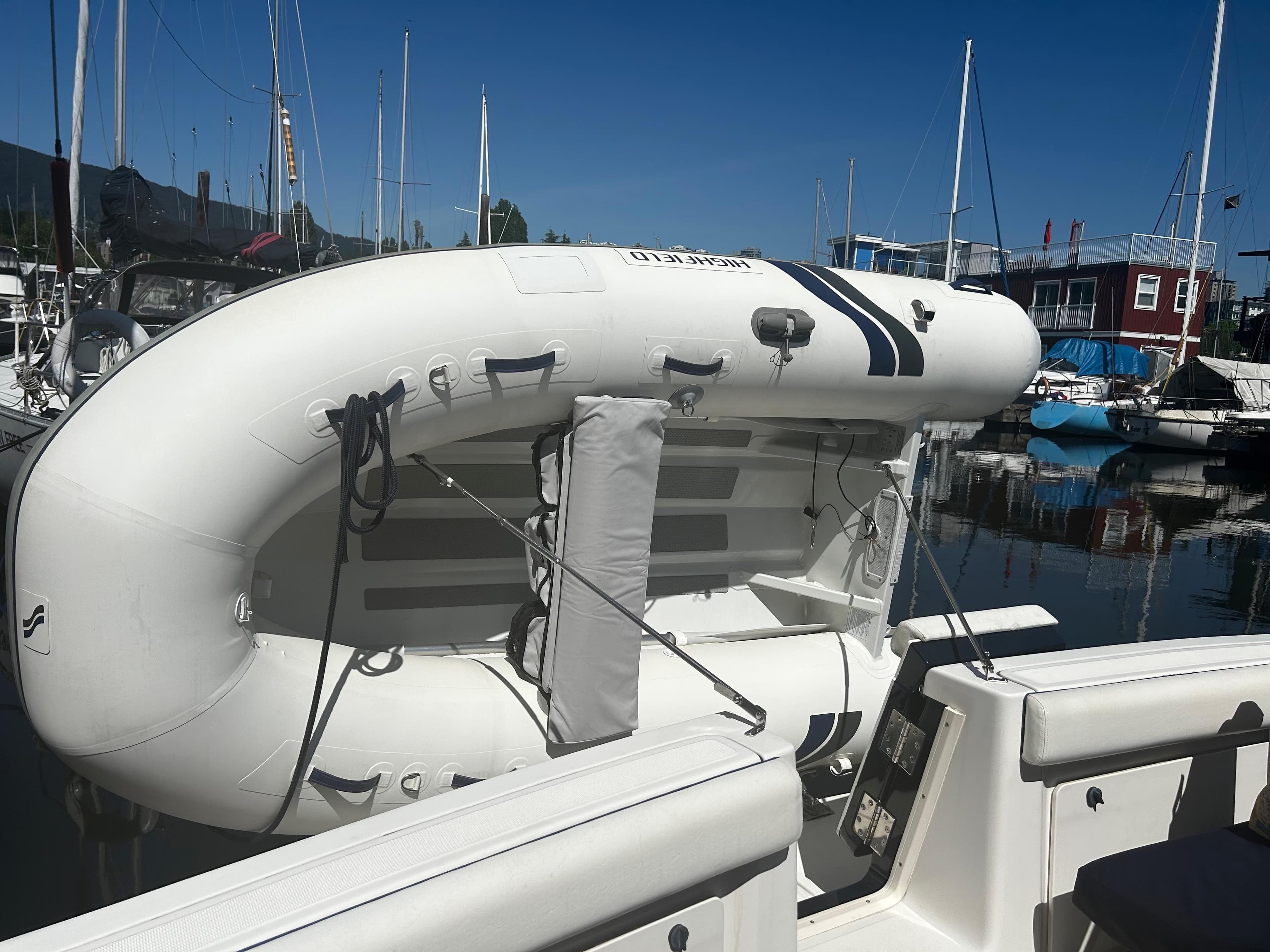 2002 Tiara Yachts Coronet