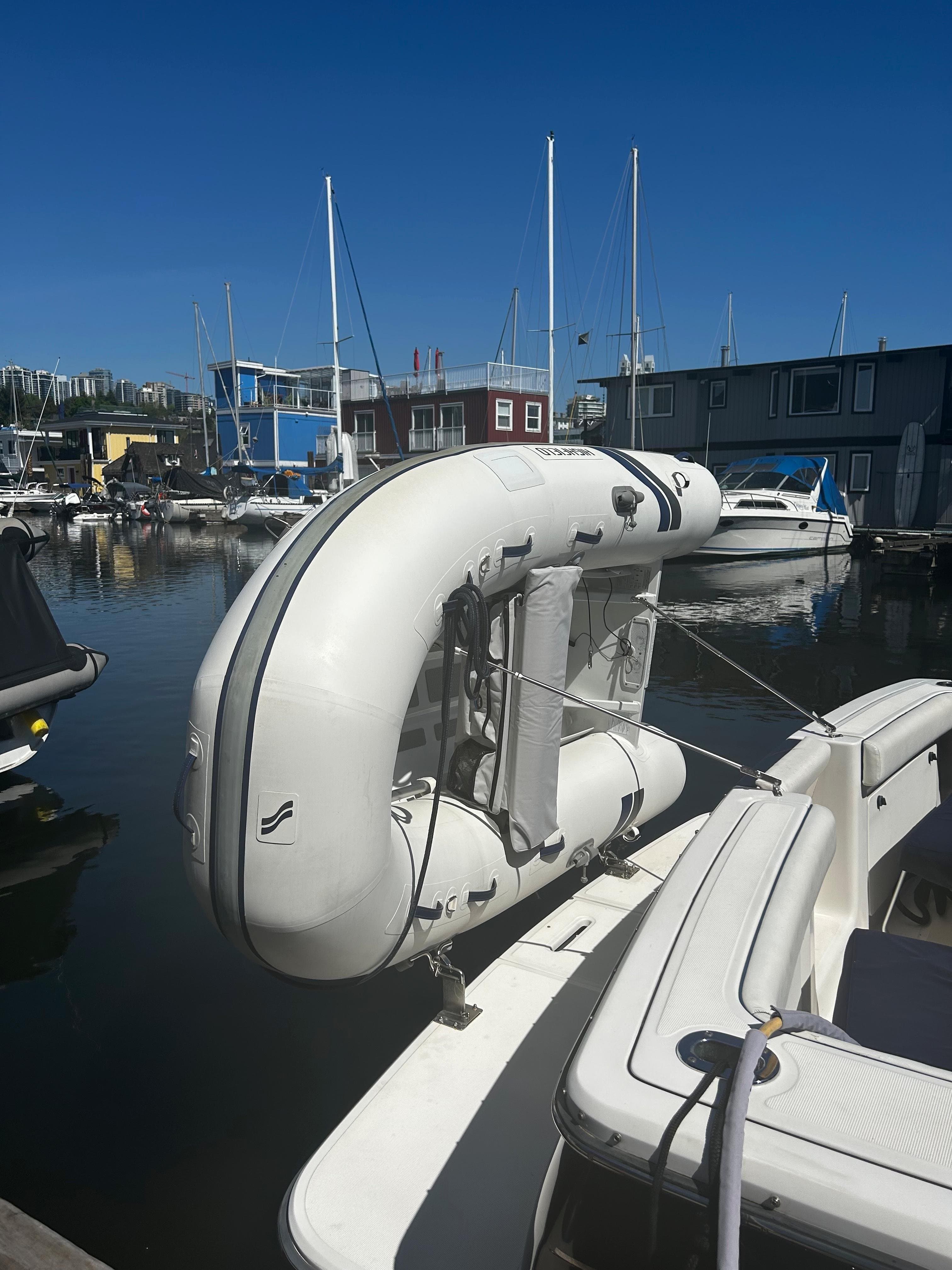 2002 Tiara Yachts Coronet