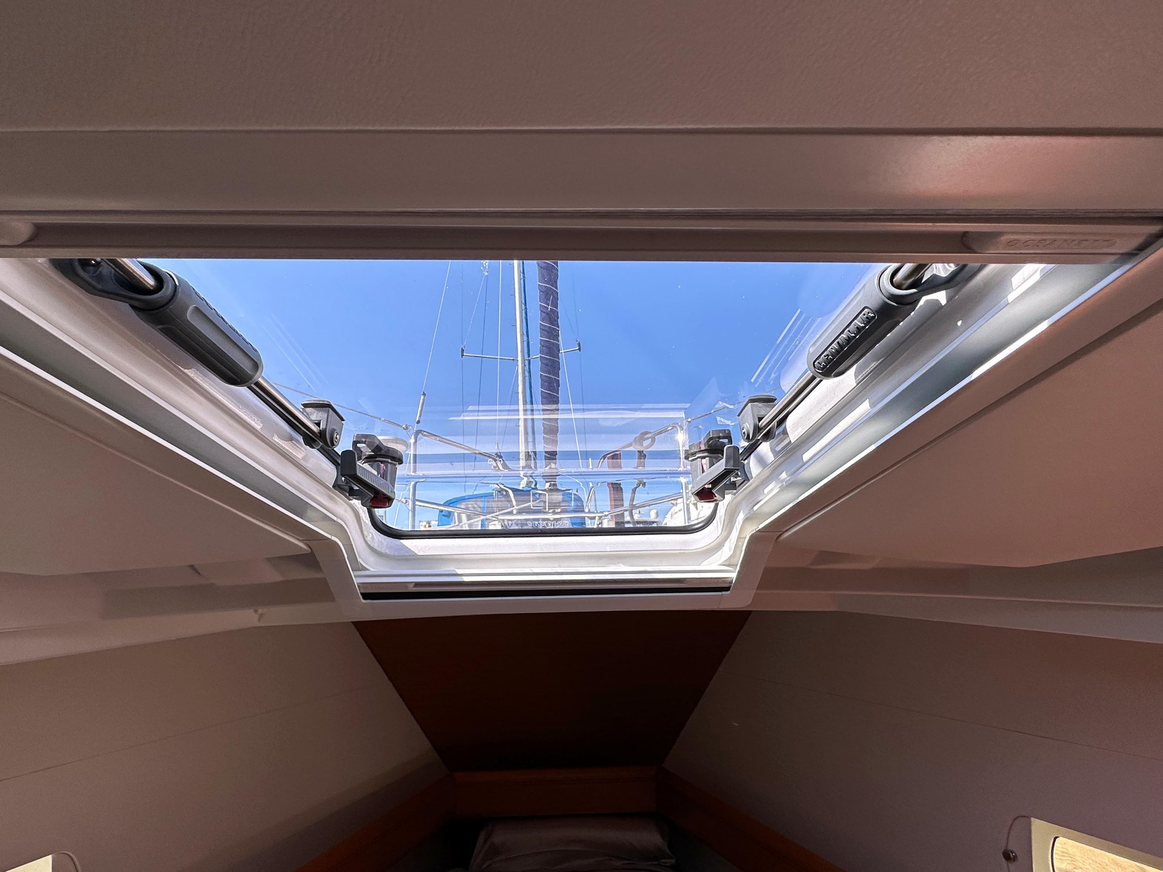 2015 Jeanneau Sun Odyssey 409