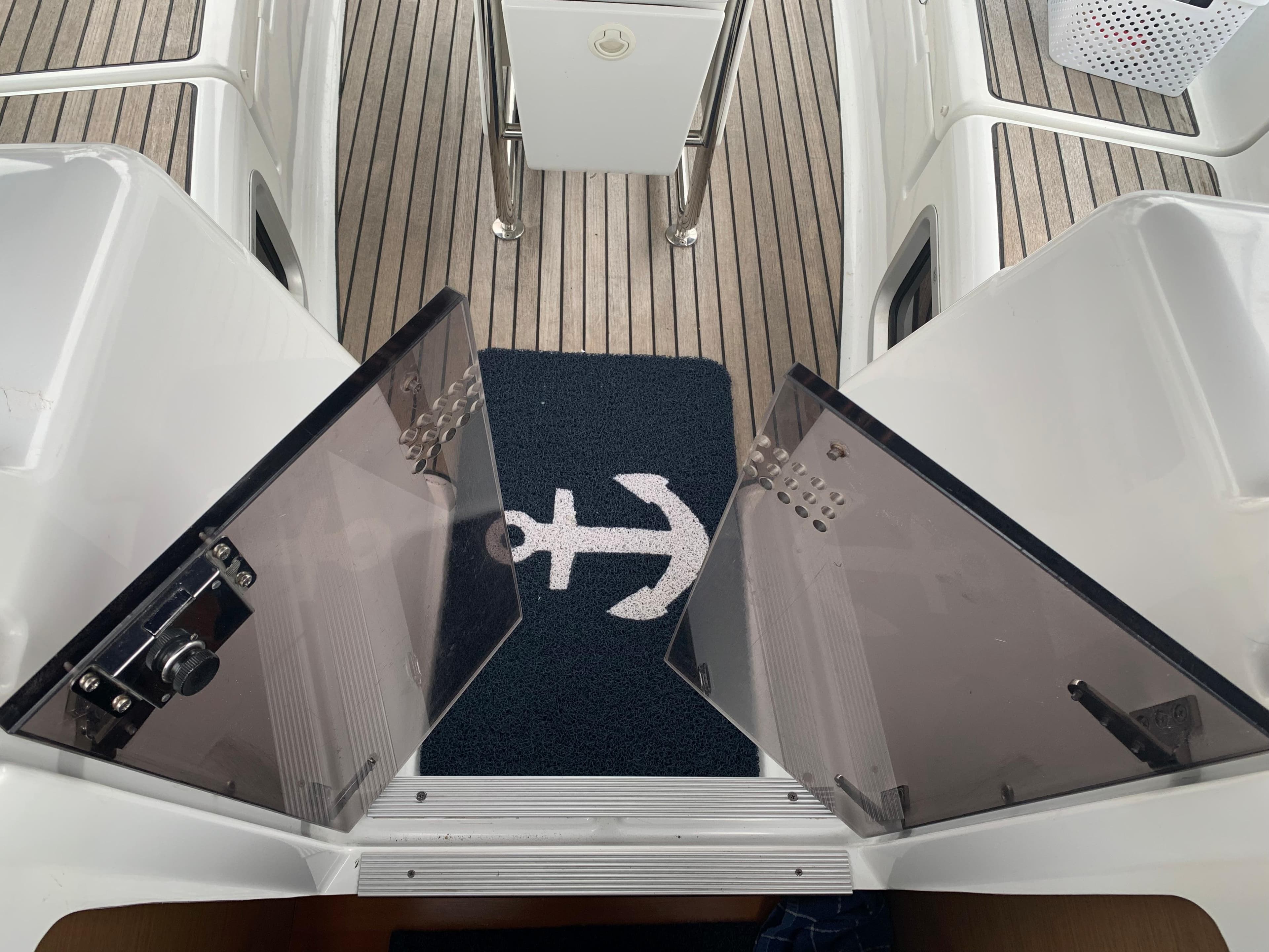2015 Jeanneau Sun Odyssey 409