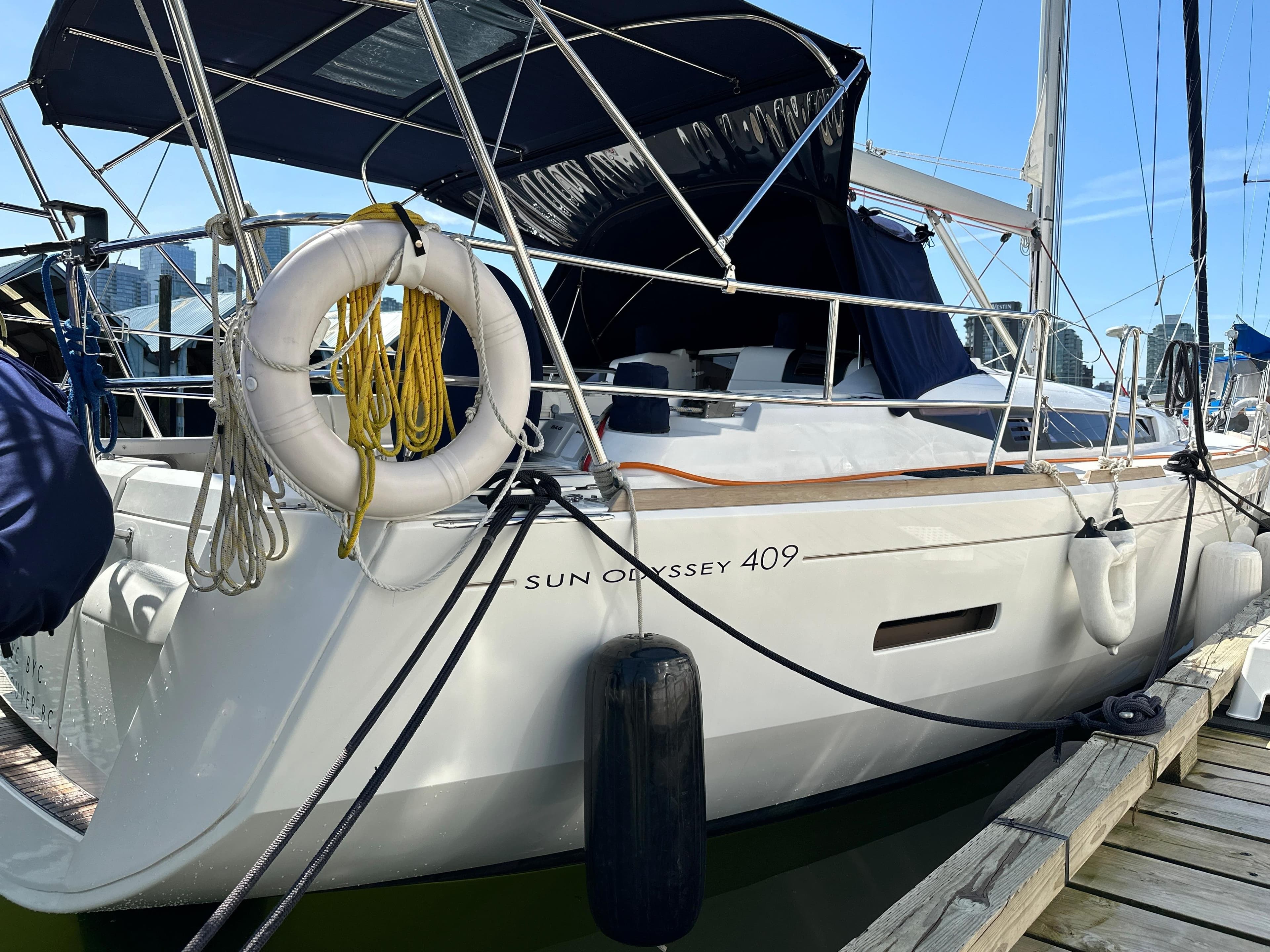 2015 Jeanneau Sun Odyssey 409