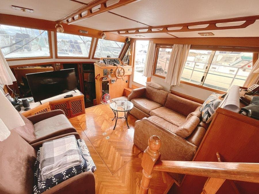 1985 Nova 40 Aft Cabin