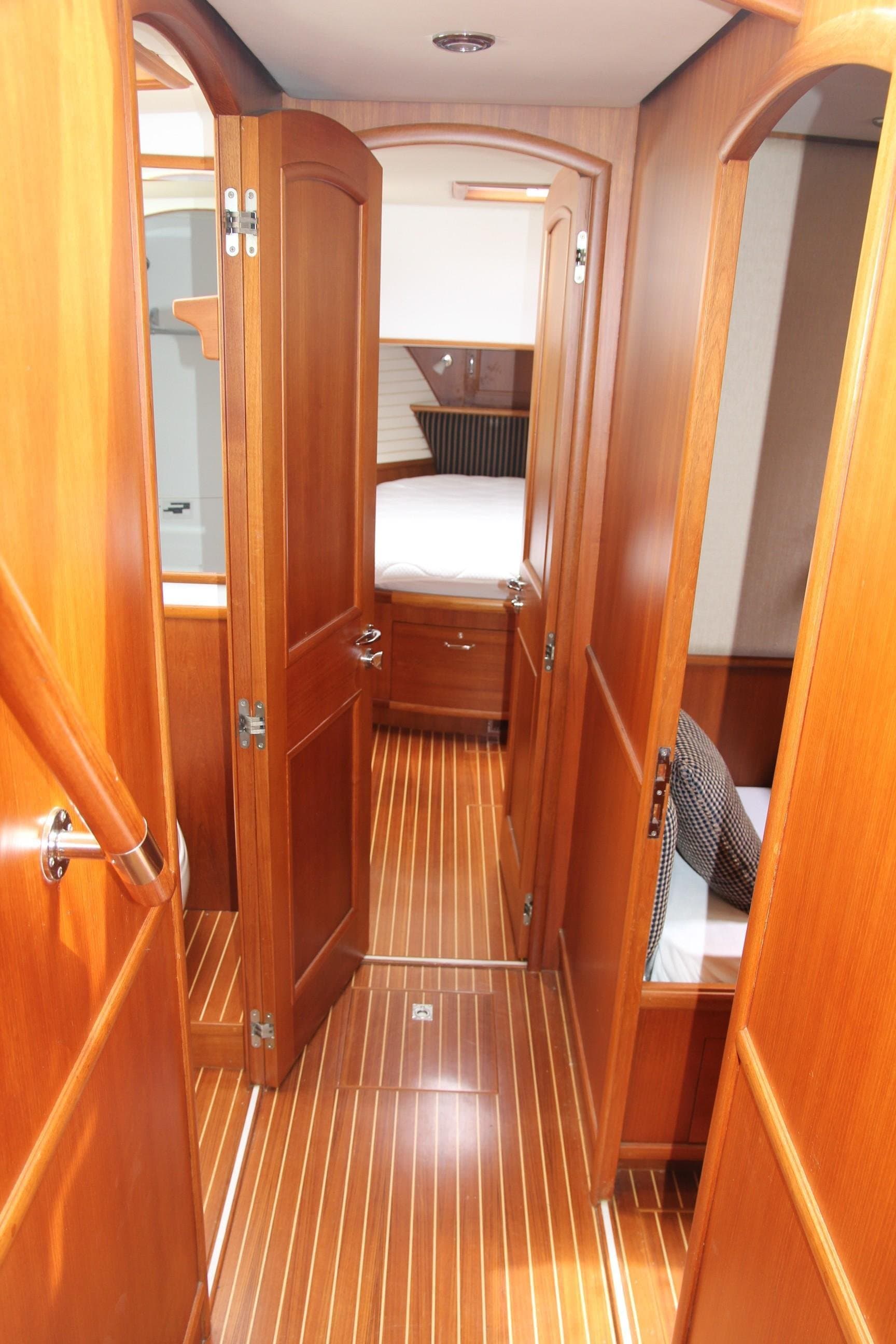 2006 Grand Banks 47 Europa