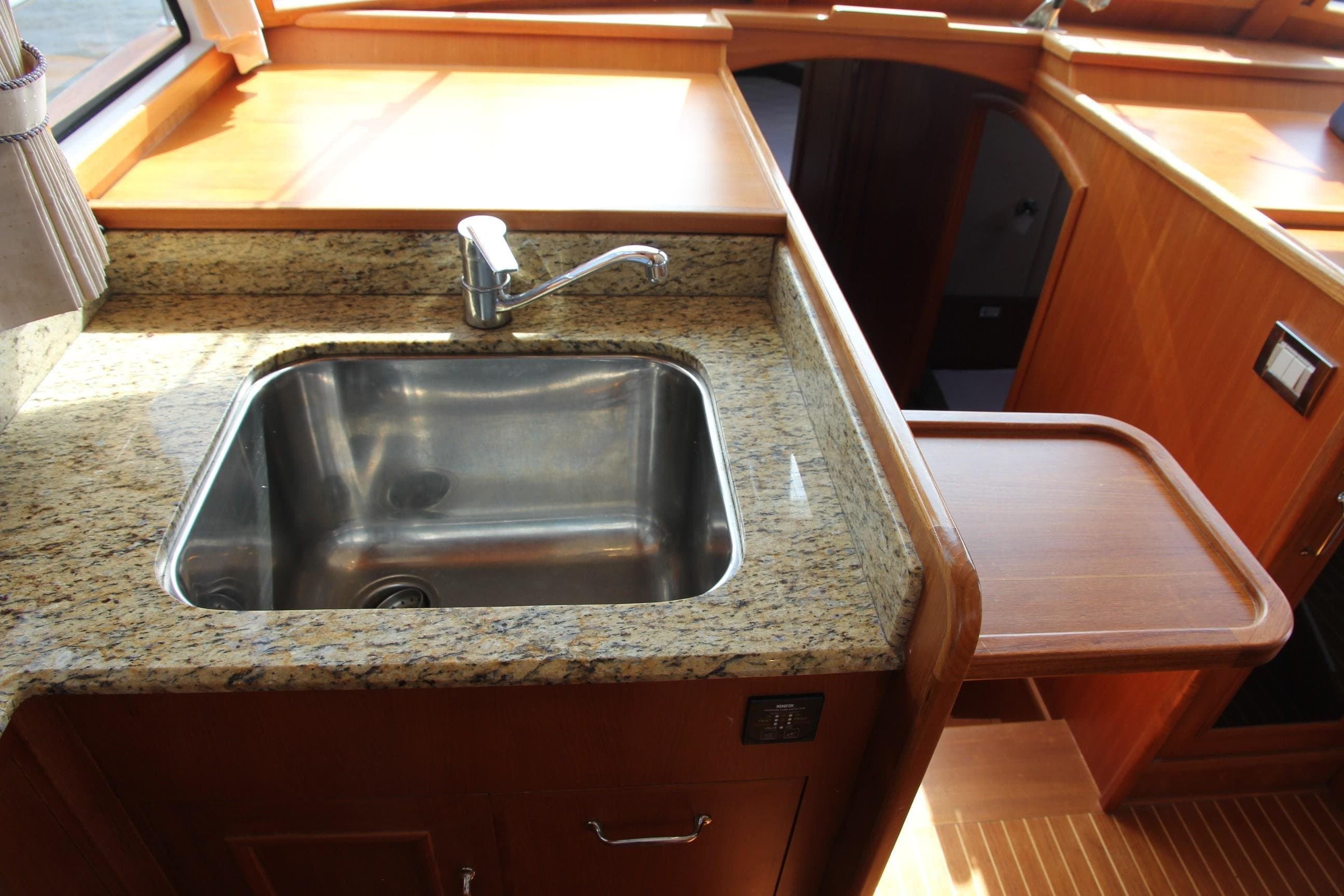 2006 Grand Banks 47 Europa