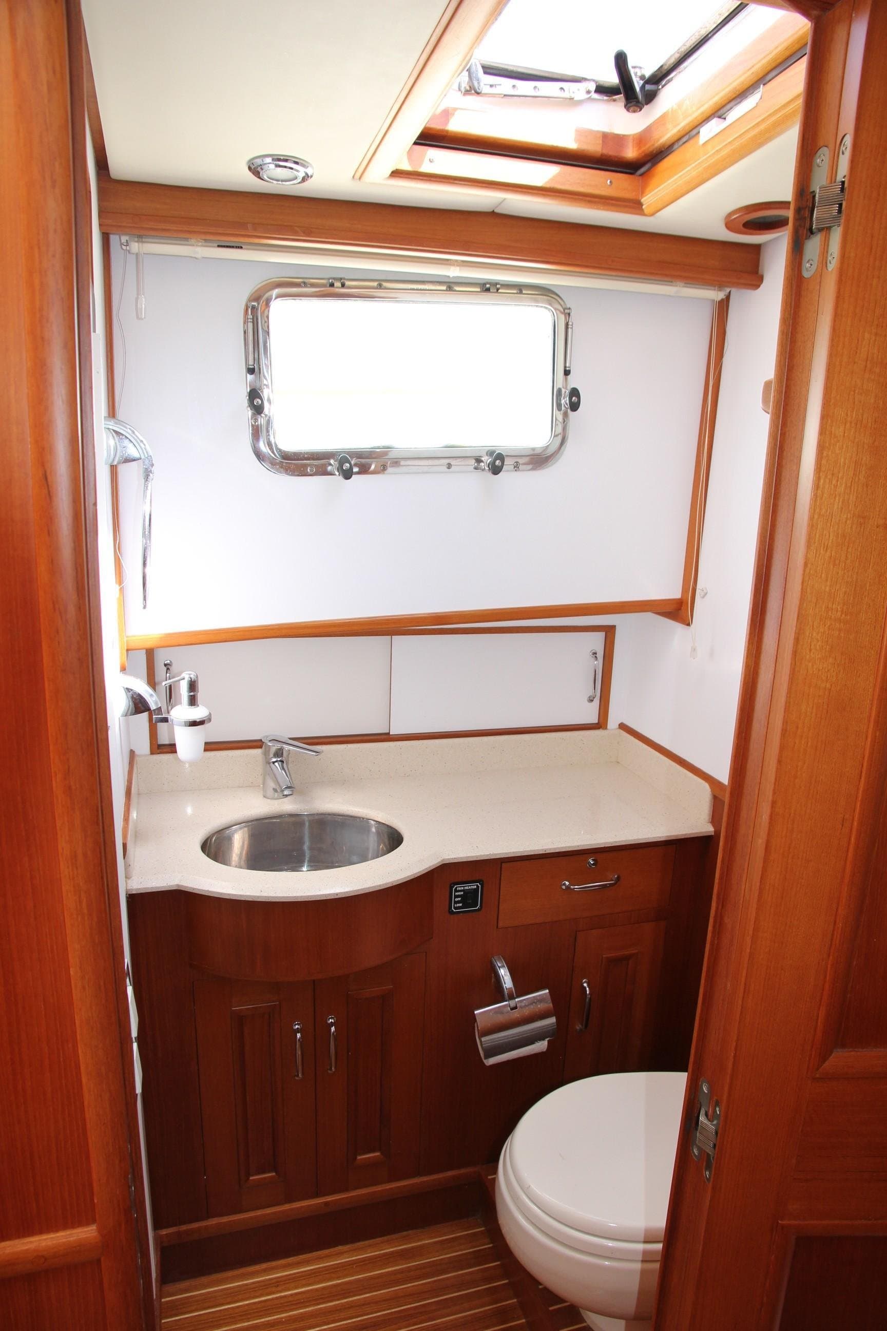 2006 Grand Banks 47 Europa