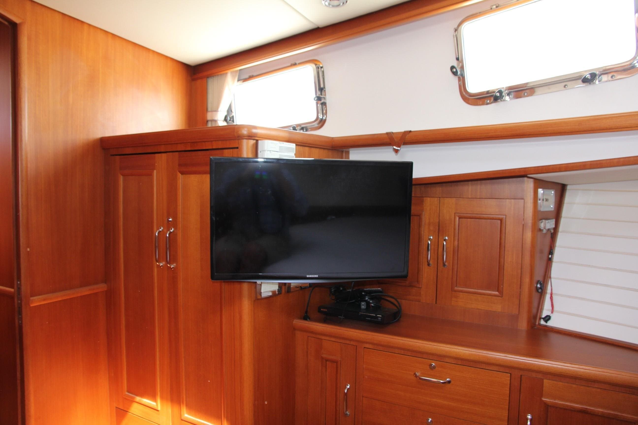 2006 Grand Banks 47 Europa
