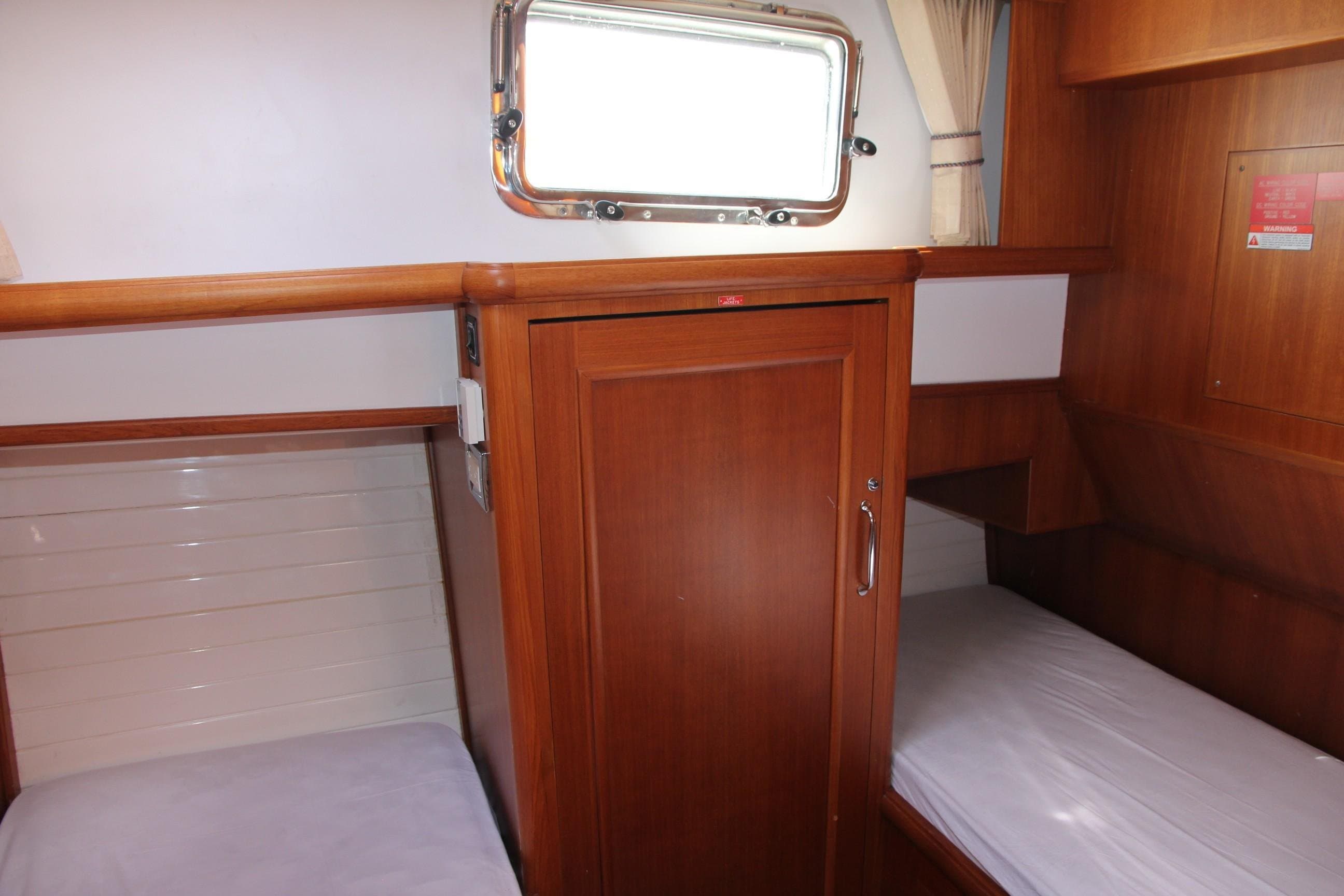 2006 Grand Banks 47 Europa