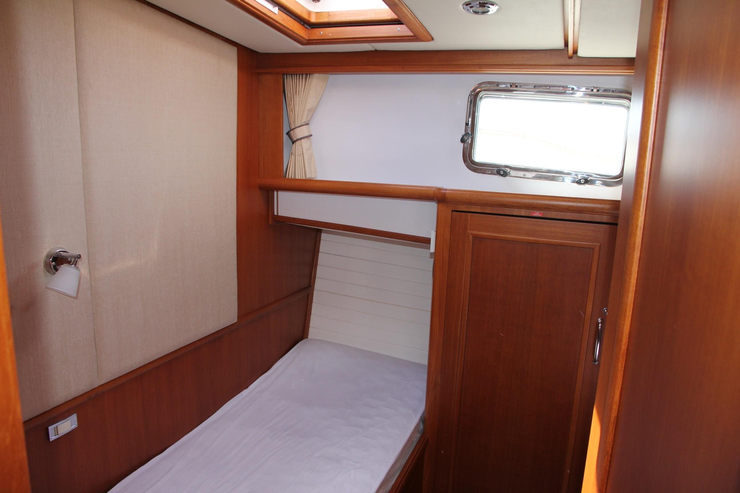 2006 Grand Banks 47 Europa