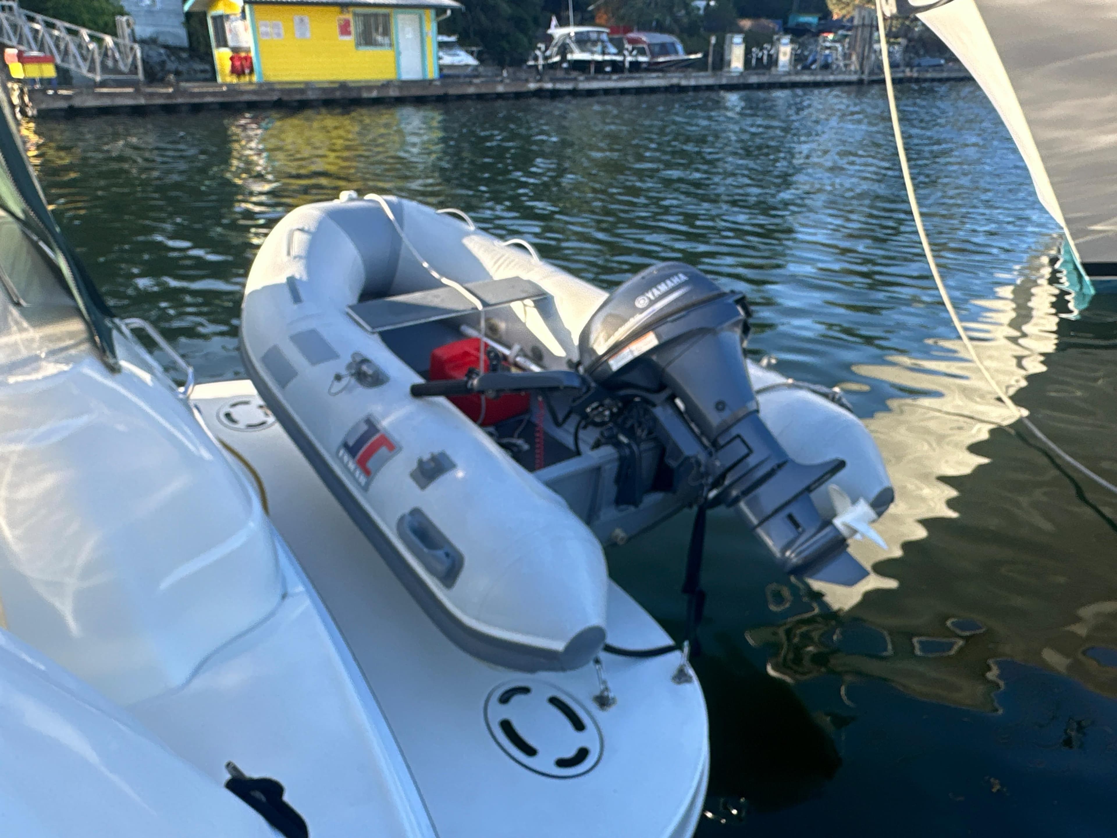1999 Sea Ray 380 Sundancer