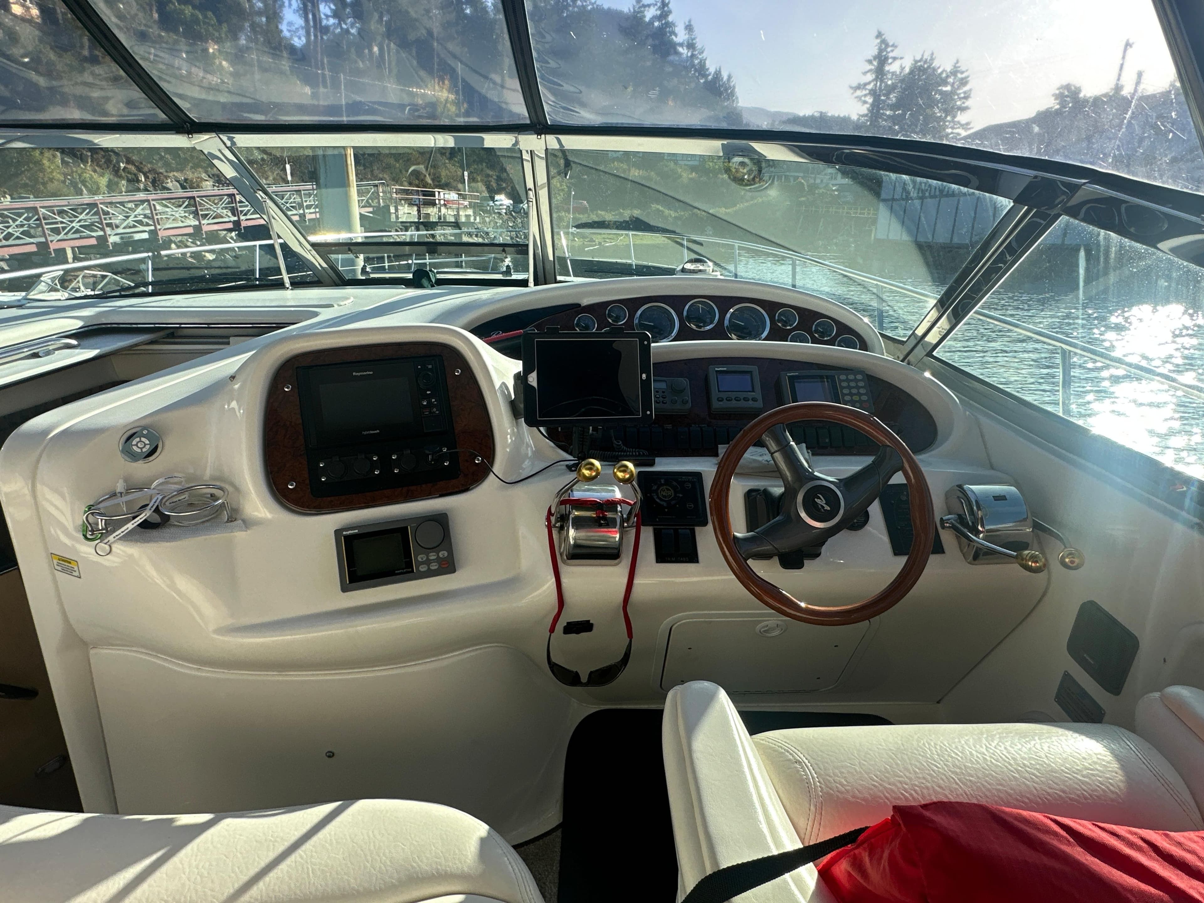 1999 Sea Ray 380 Sundancer